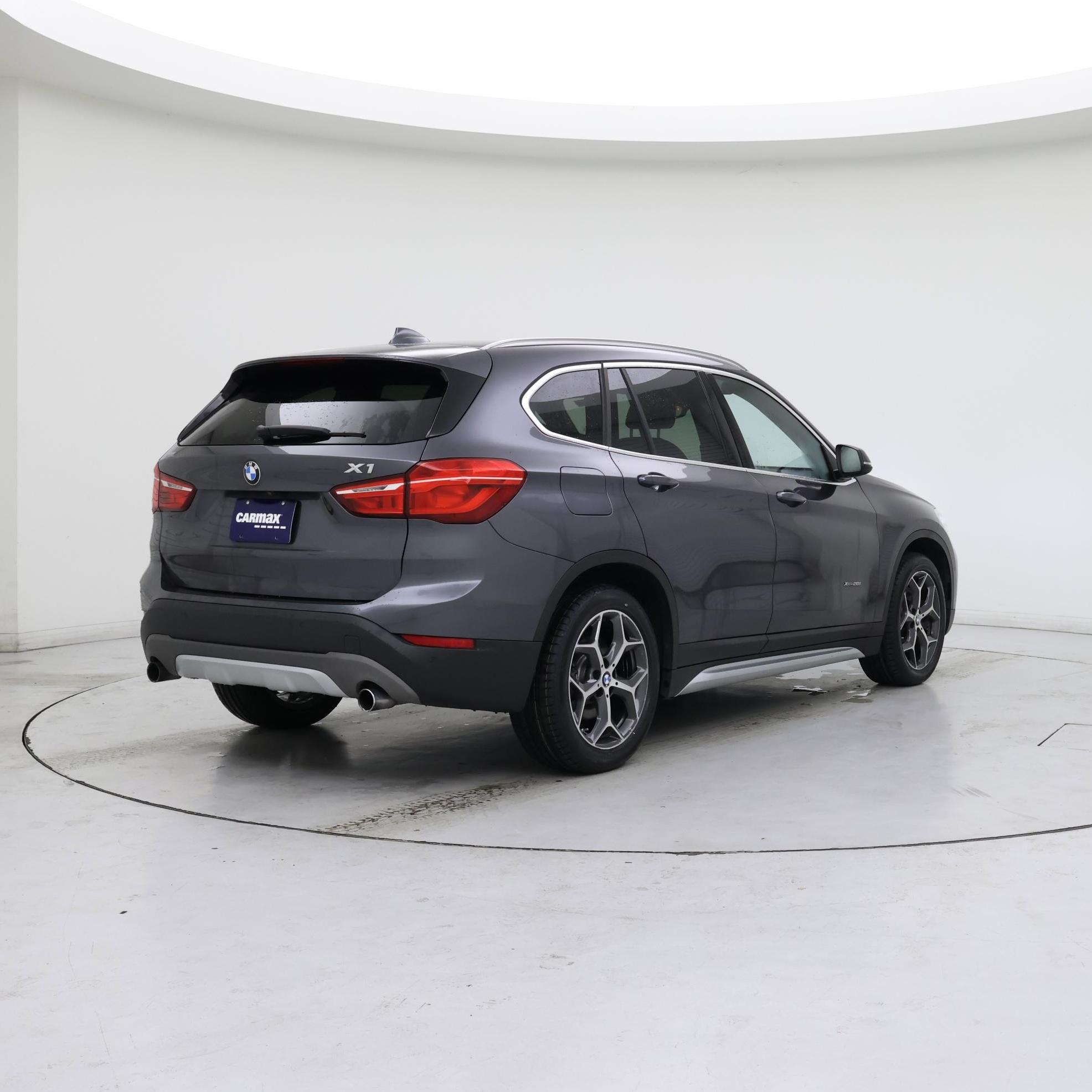 Thumbnail: 2016 BMW X1 - 8