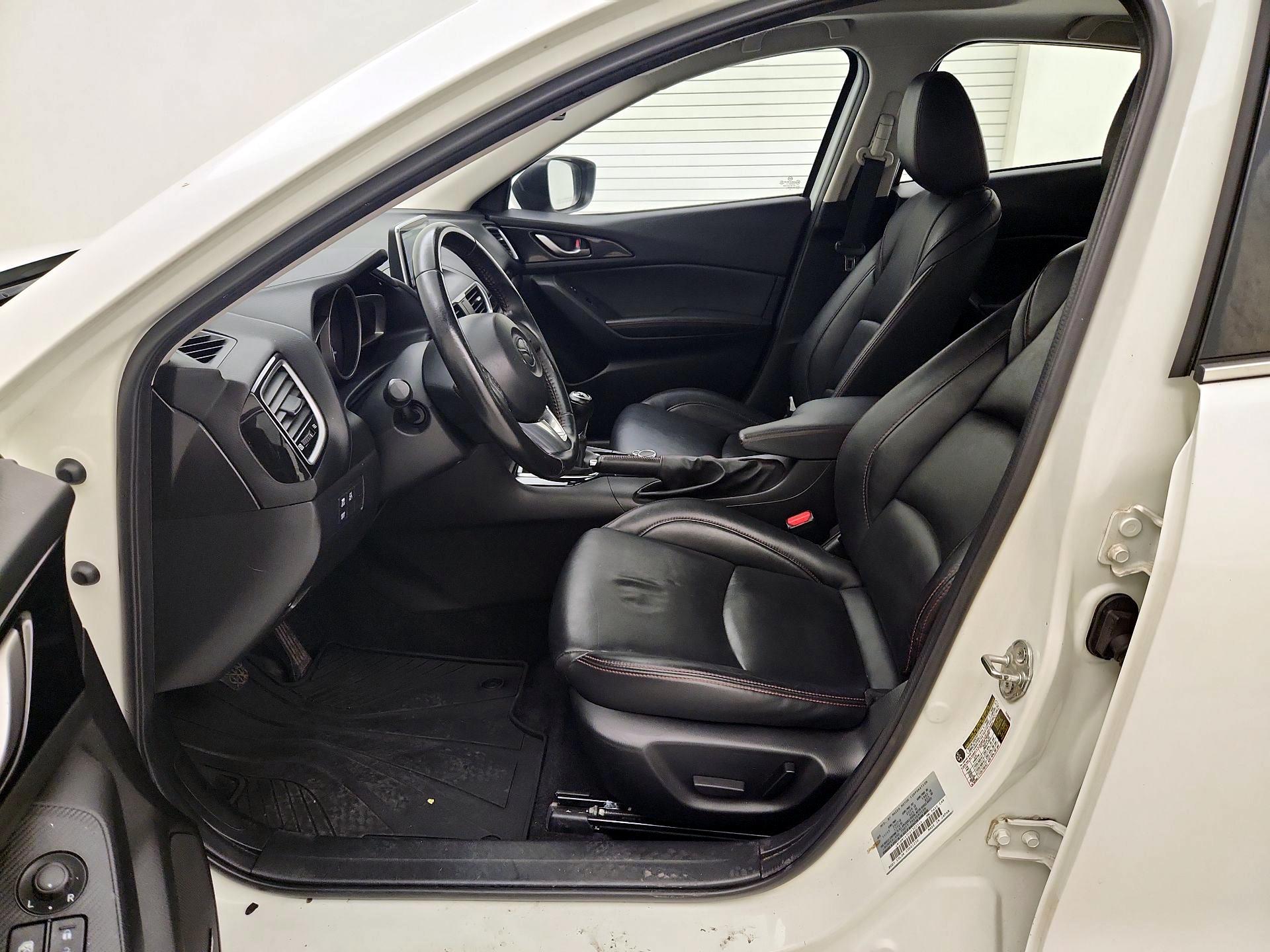 Thumbnail: 2016 Mazda Mazda3 - 11