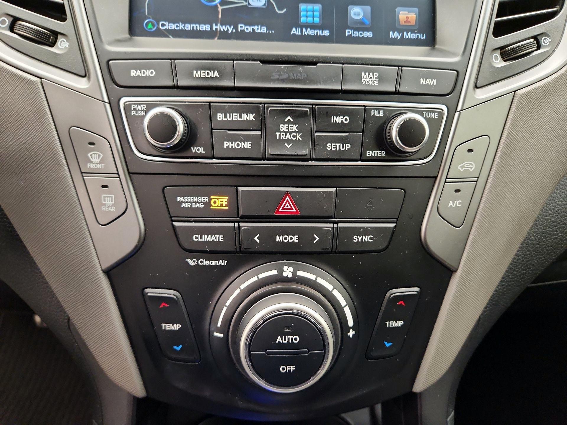 Thumbnail: 2018 Hyundai Santa Fe - 17