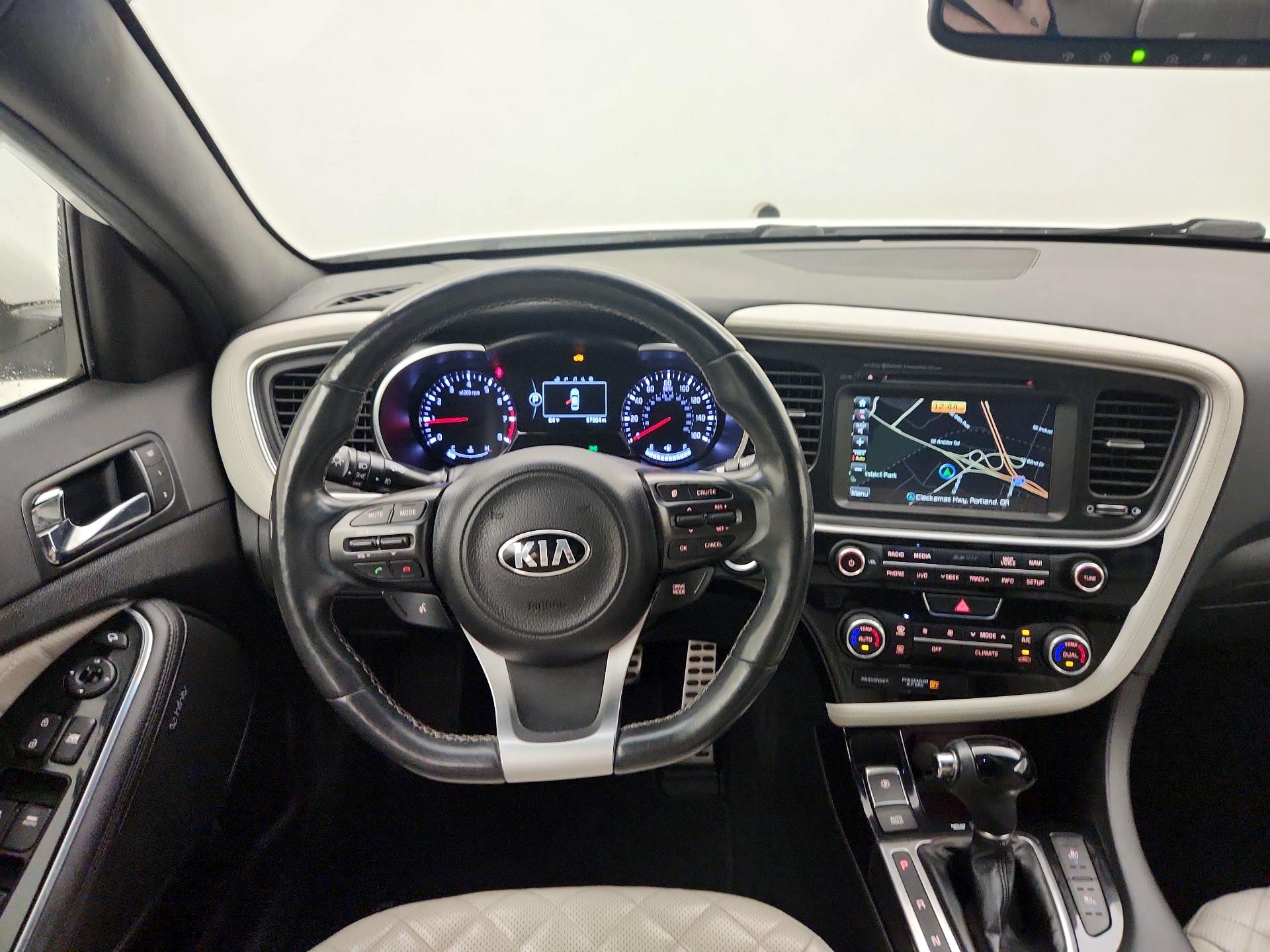 Thumbnail: 2015 Kia Optima - 10