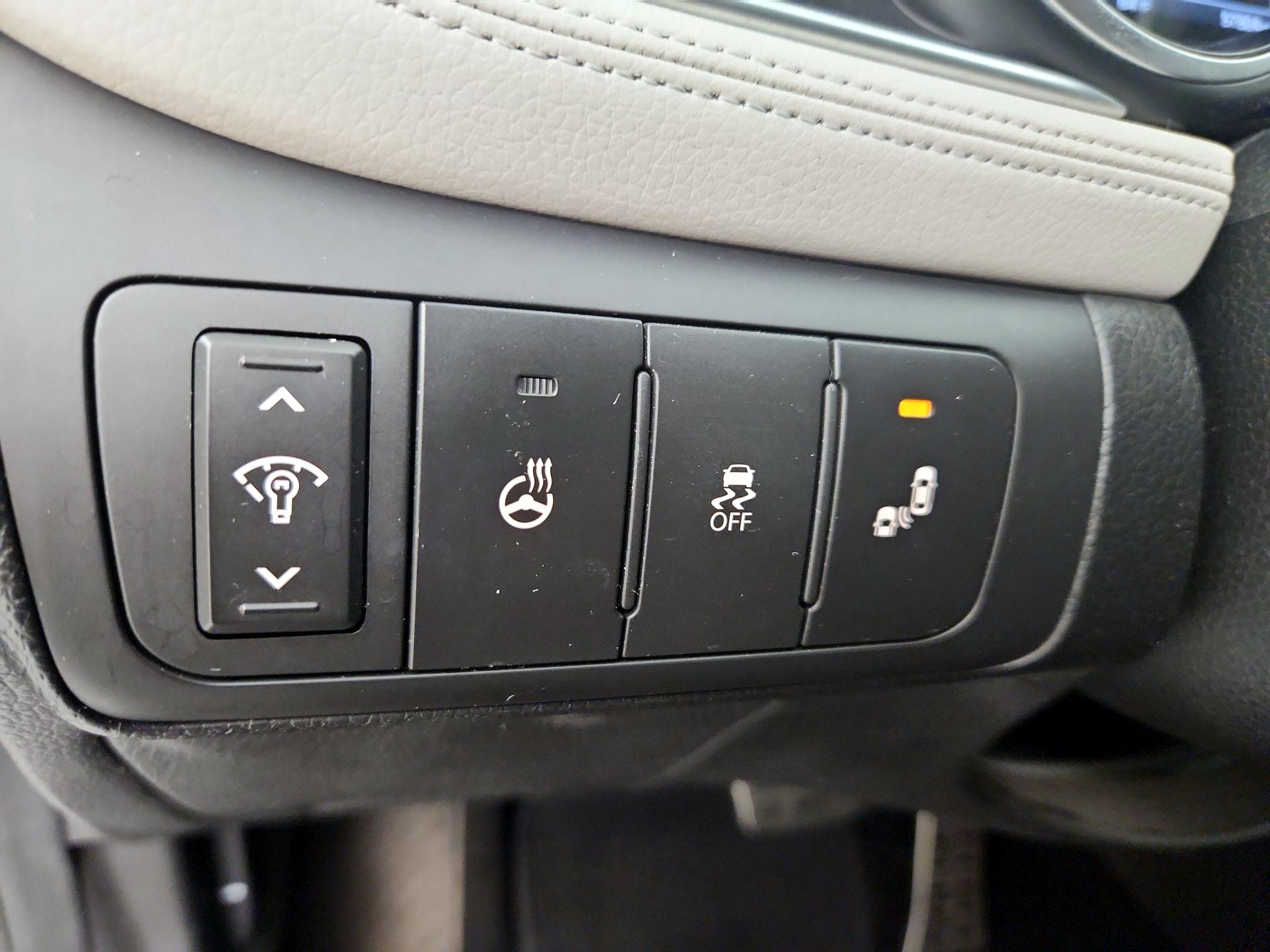 Thumbnail: 2015 Kia Optima - 13