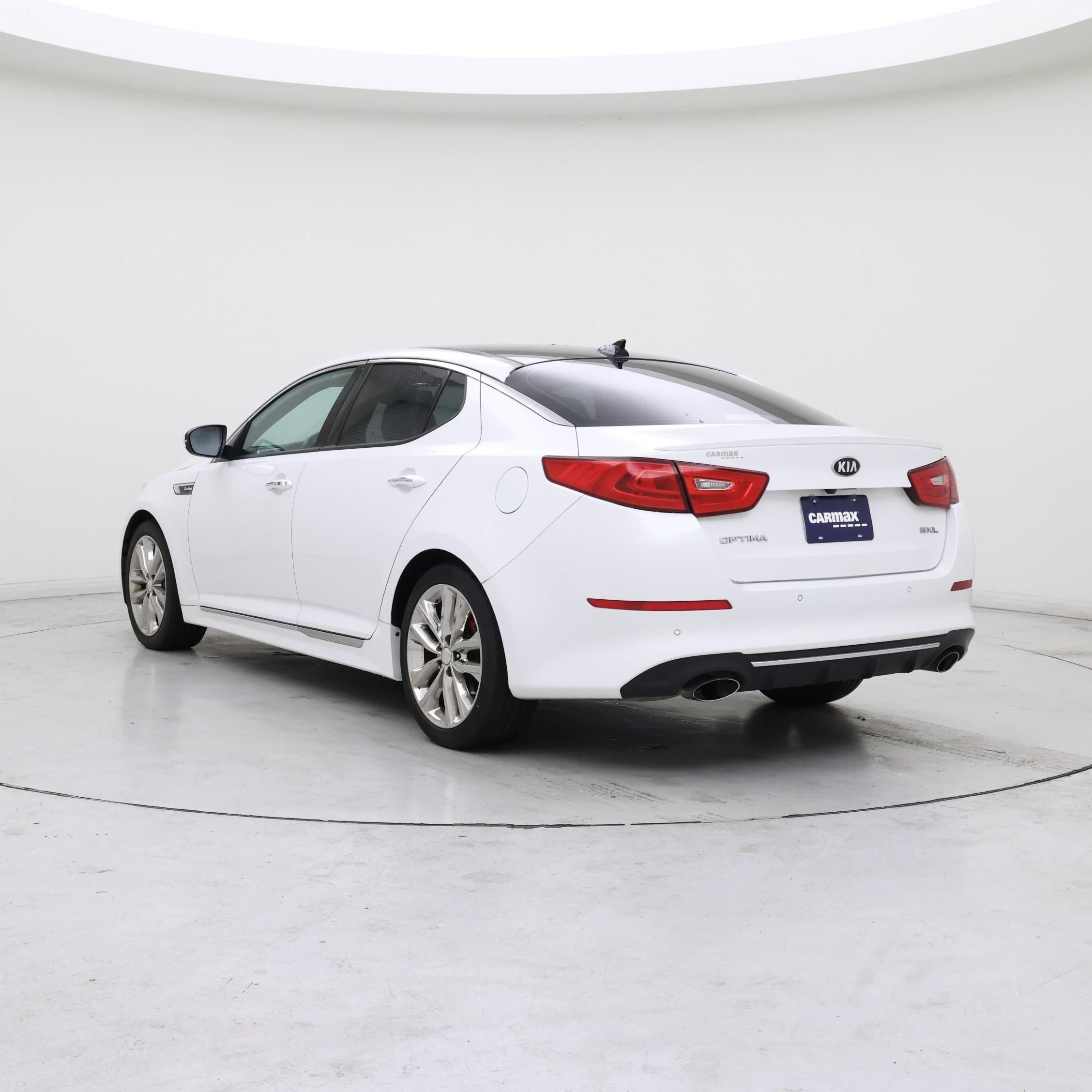 Thumbnail: 2015 Kia Optima - 2