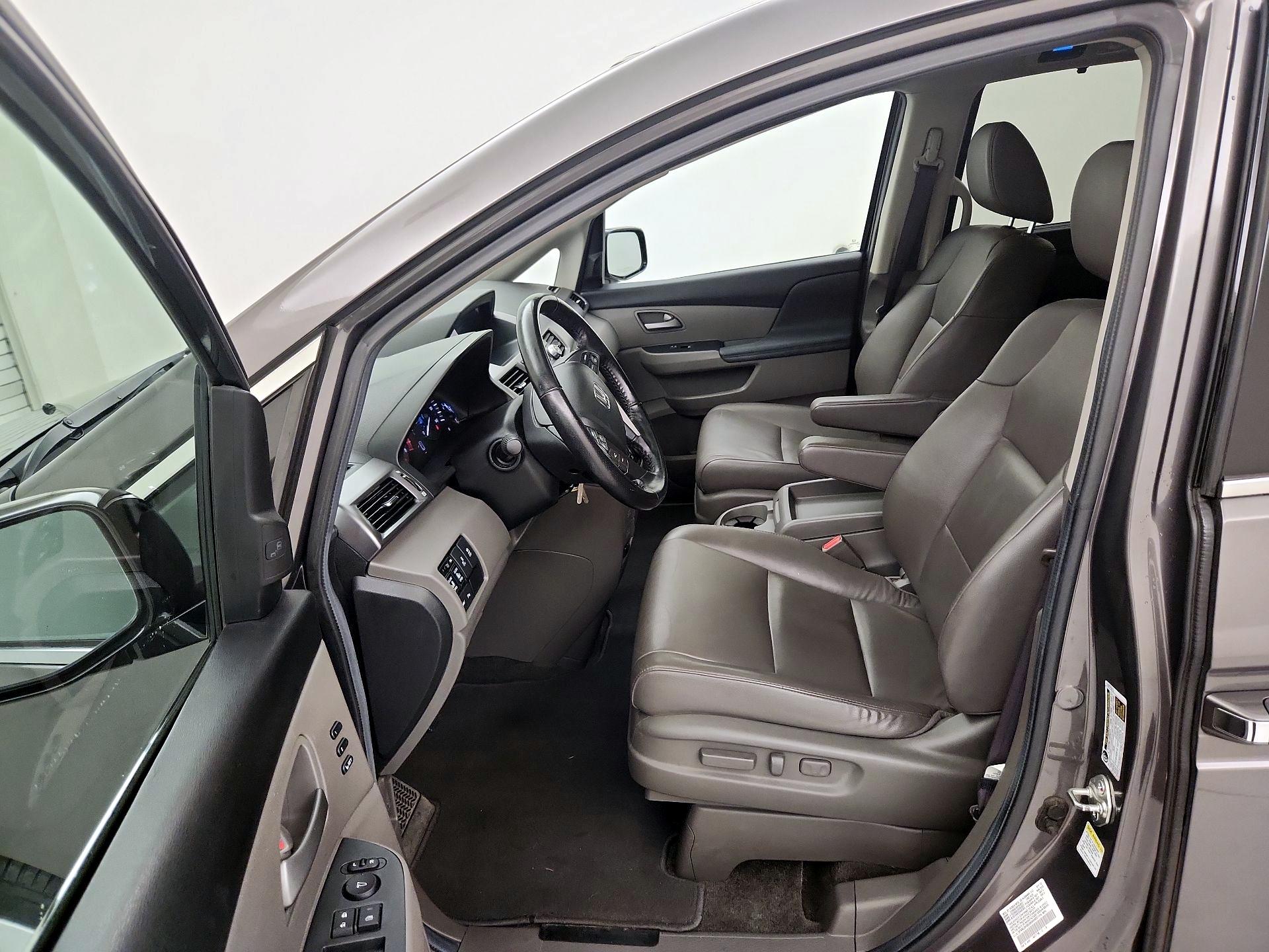 Thumbnail: 2013 Honda Odyssey - 11