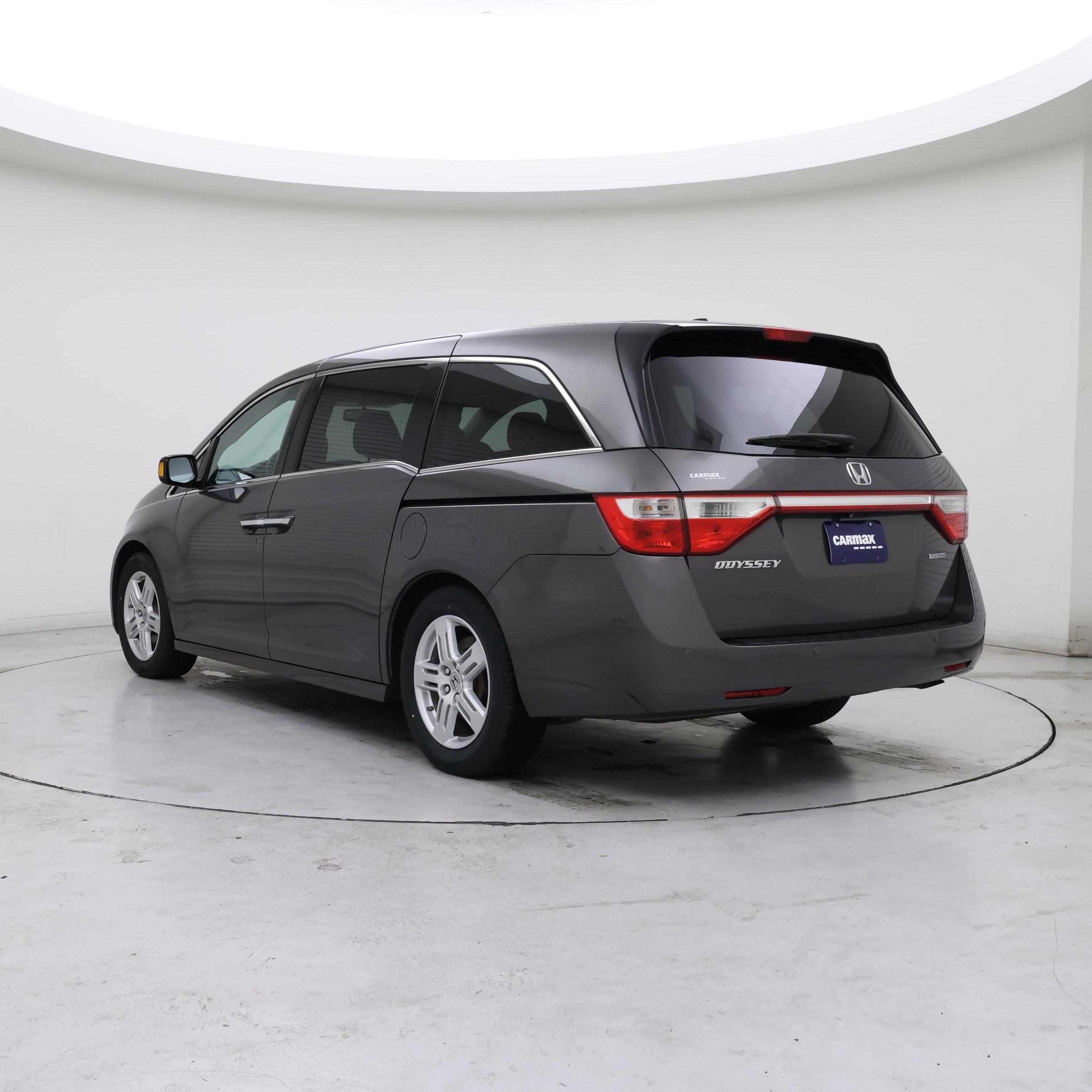 Thumbnail: 2013 Honda Odyssey - 2