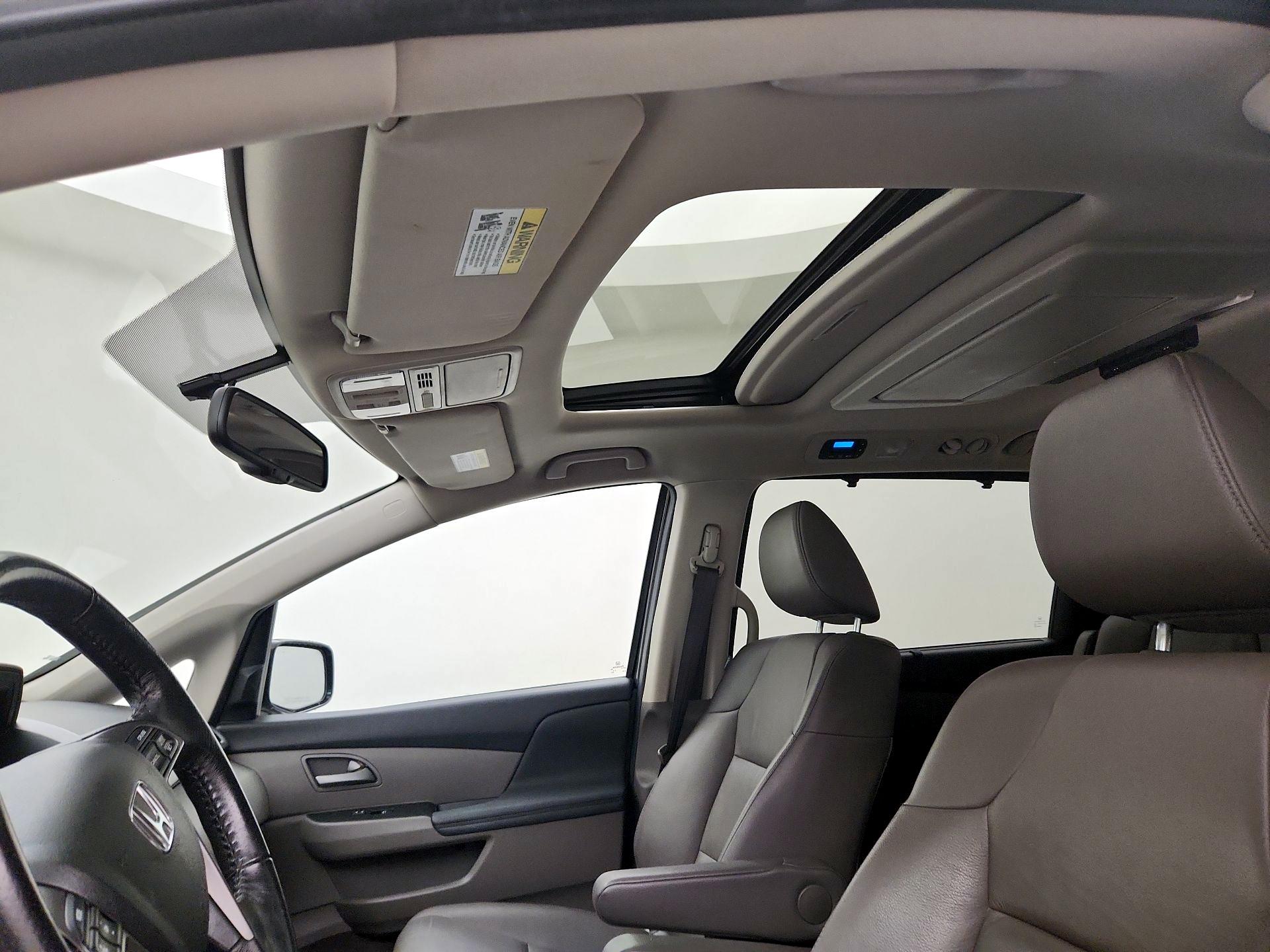 Thumbnail: 2013 Honda Odyssey - 20