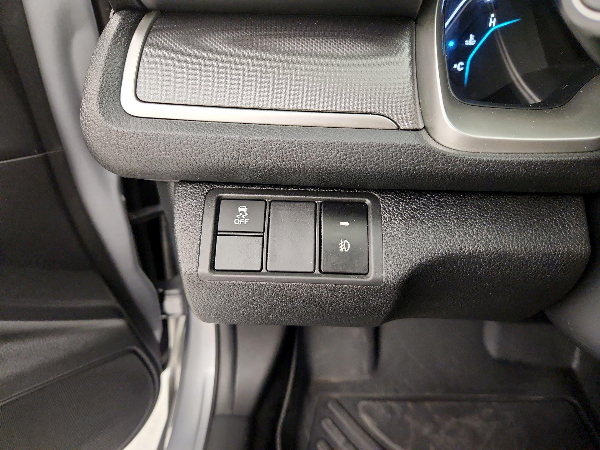 Thumbnail: 2016 Honda Civic - 13