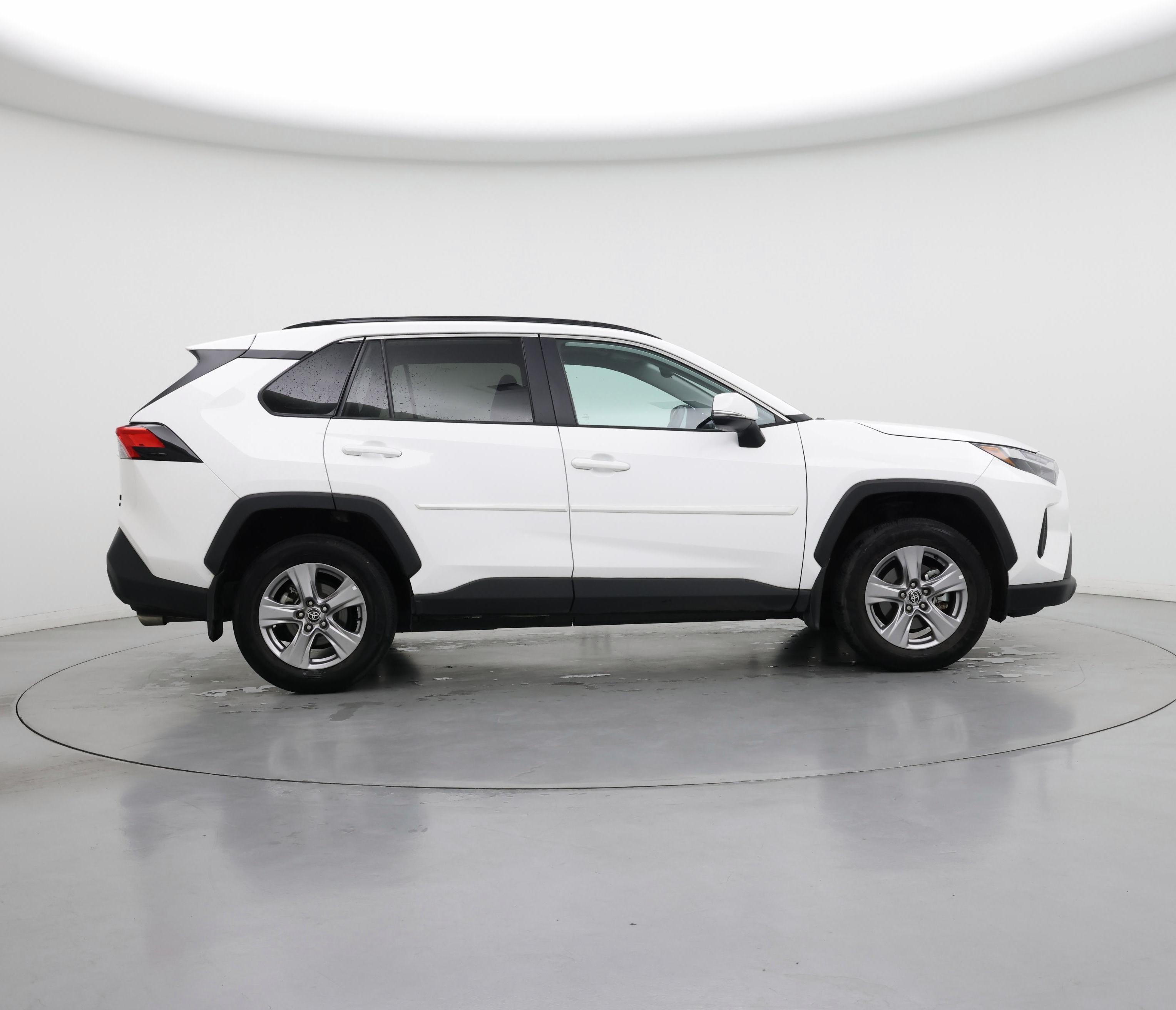 Thumbnail: 2022 Toyota RAV4 - 7