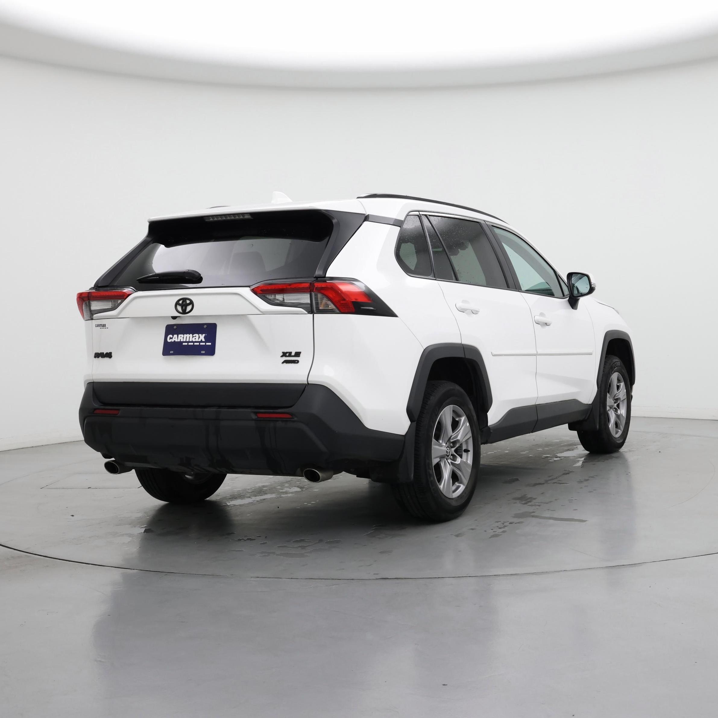 Thumbnail: 2022 Toyota RAV4 - 8