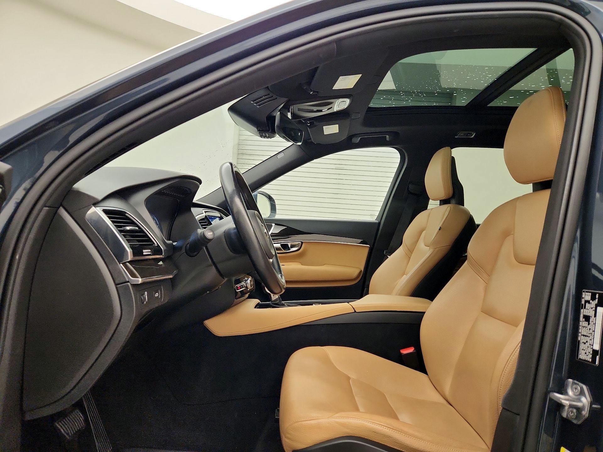 Thumbnail: 2018 Volvo XC90 - 20