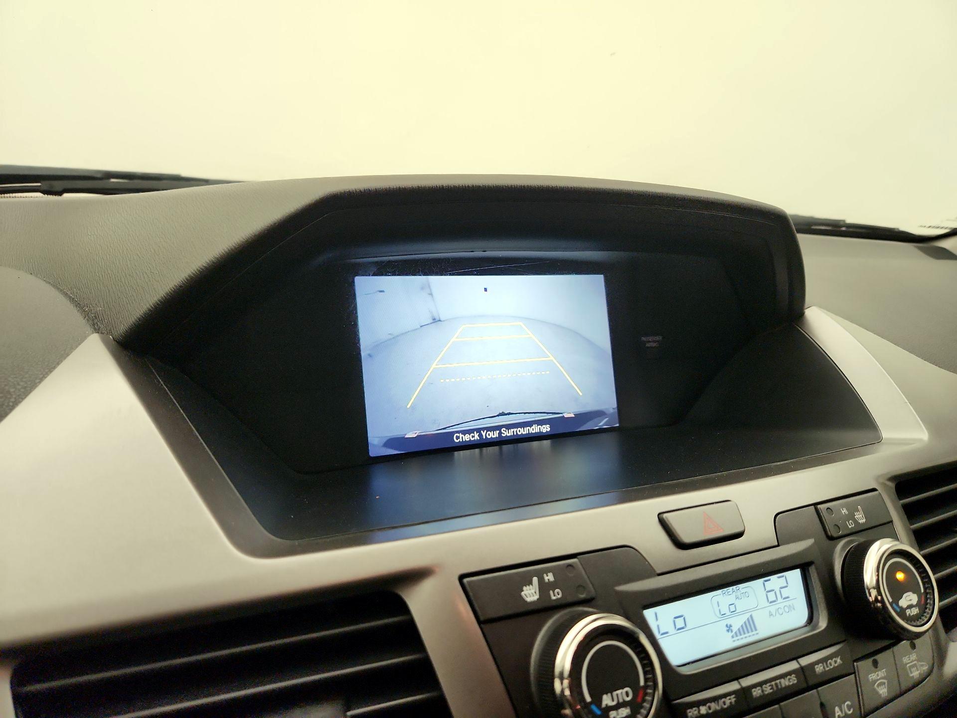 Thumbnail: 2016 Honda Odyssey - 14