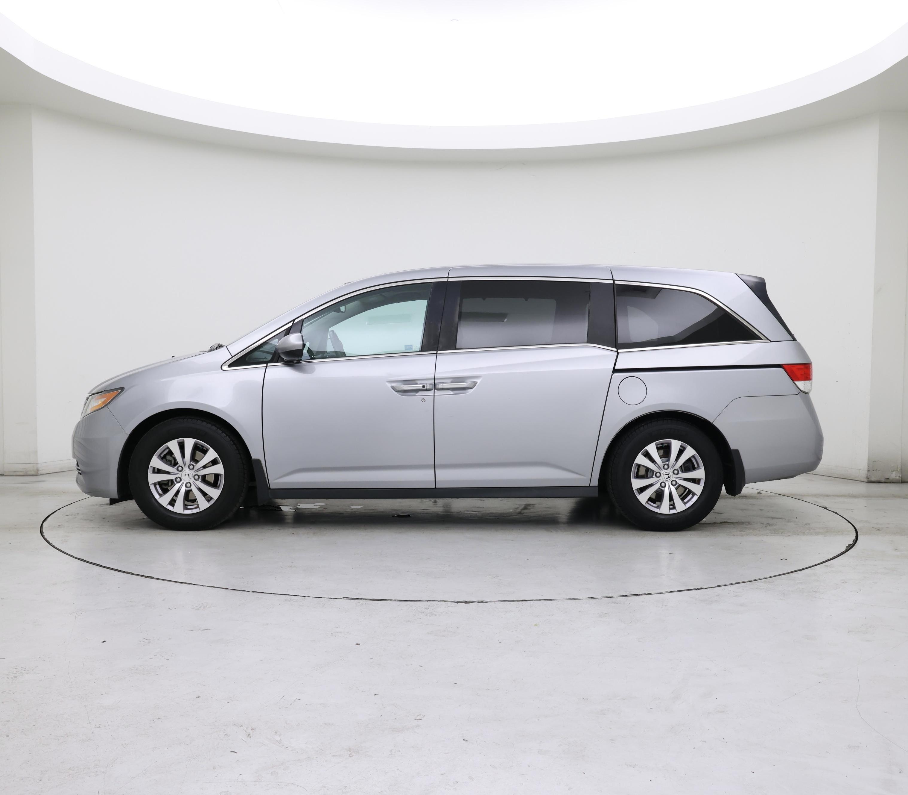 Thumbnail: 2016 Honda Odyssey - 3