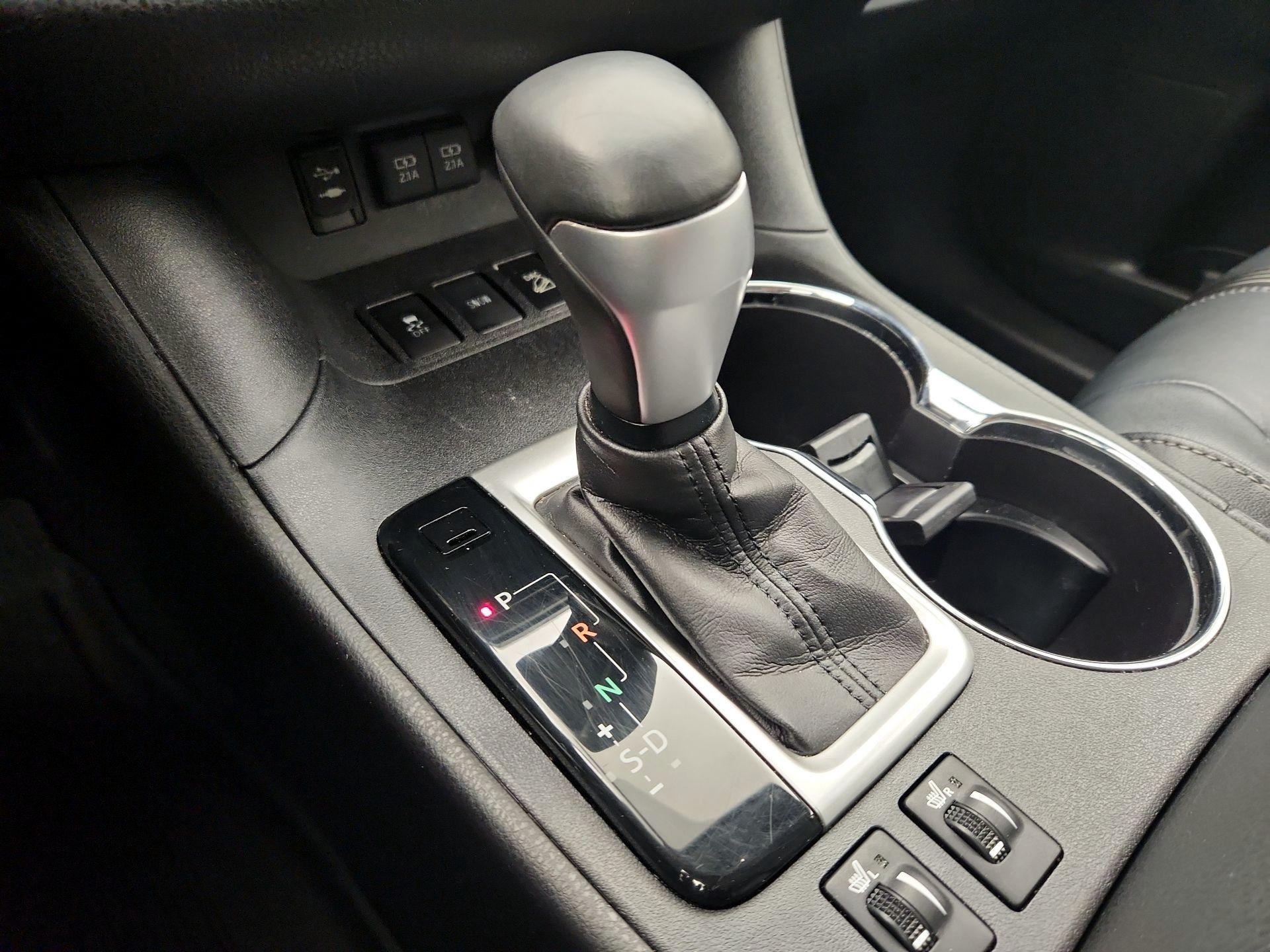 Thumbnail: 2017 Toyota Highlander - 18
