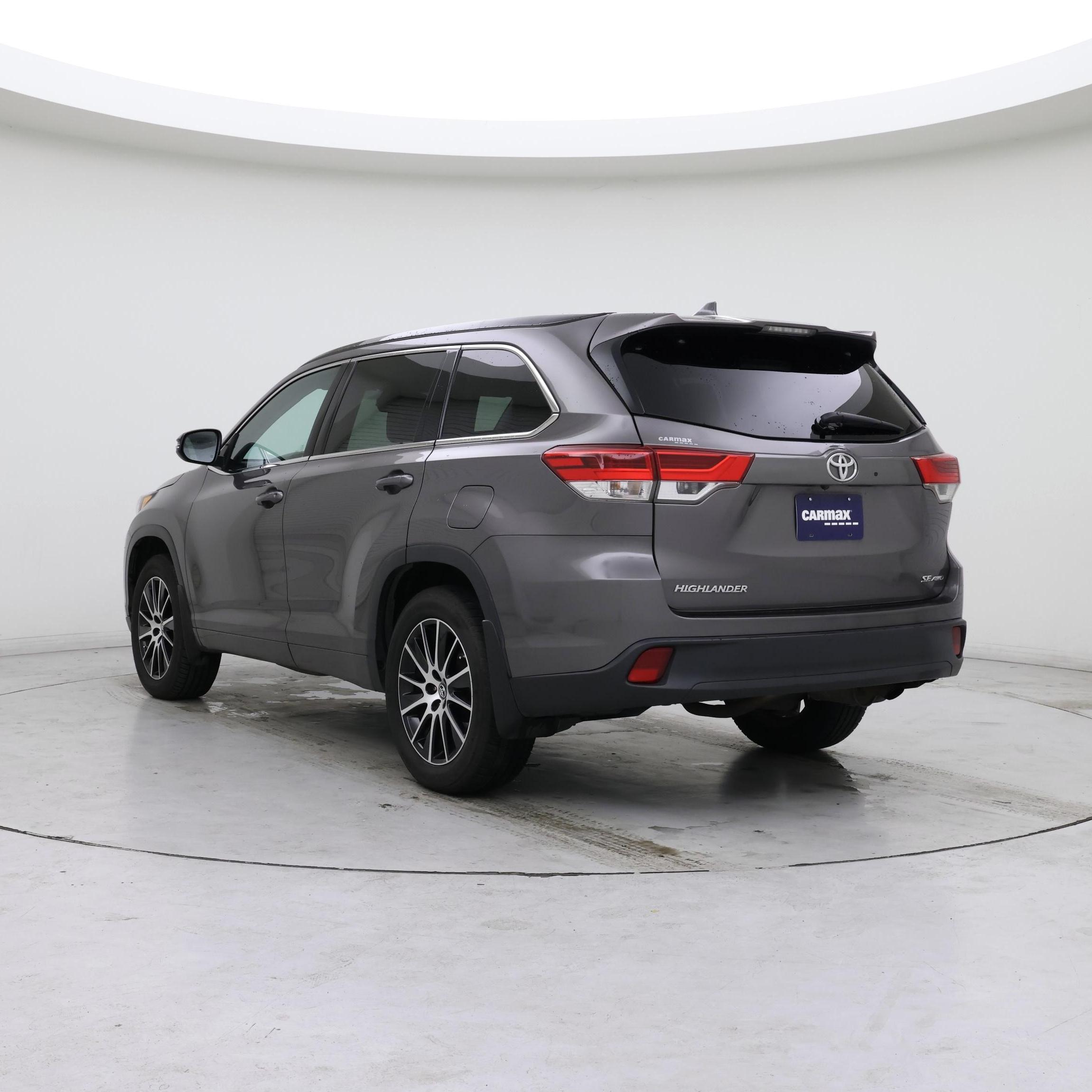 Thumbnail: 2017 Toyota Highlander - 2