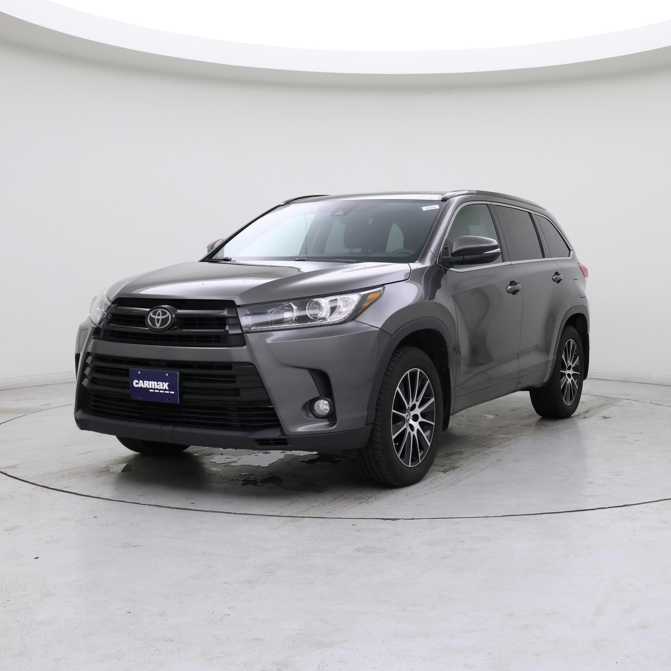 Thumbnail: 2017 Toyota Highlander - 4