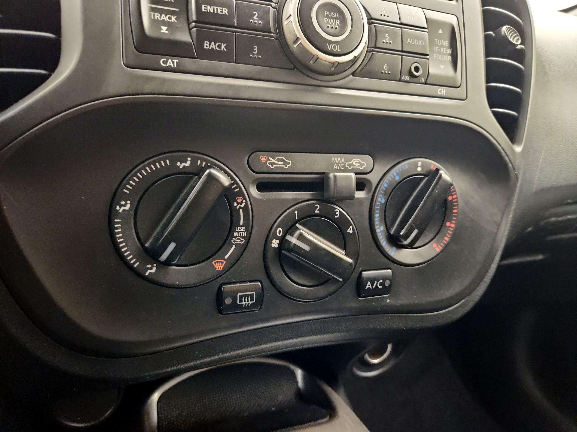 Thumbnail: 2014 Nissan Juke - 15