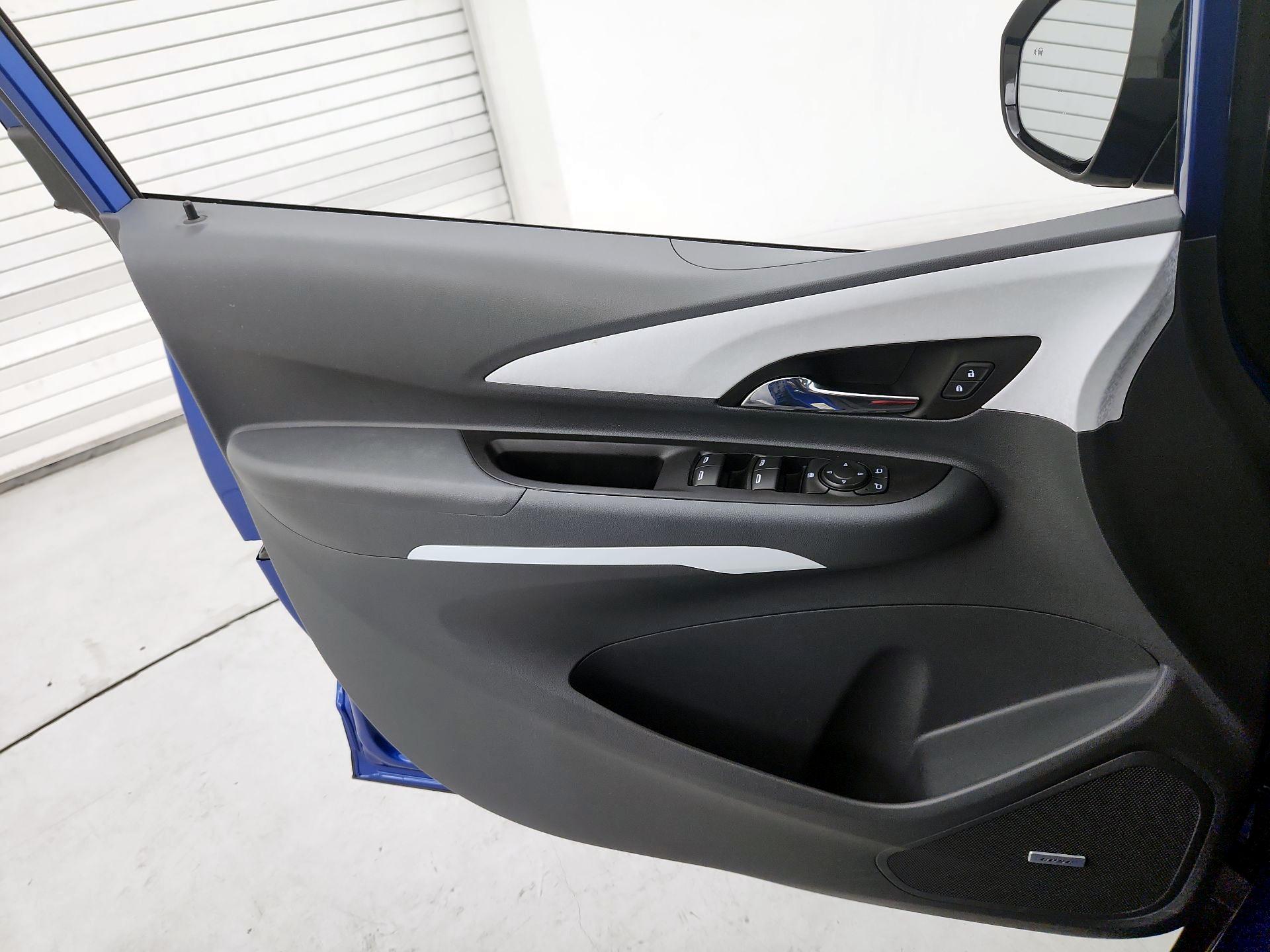 Thumbnail: 2020 Chevrolet Bolt EV - 12