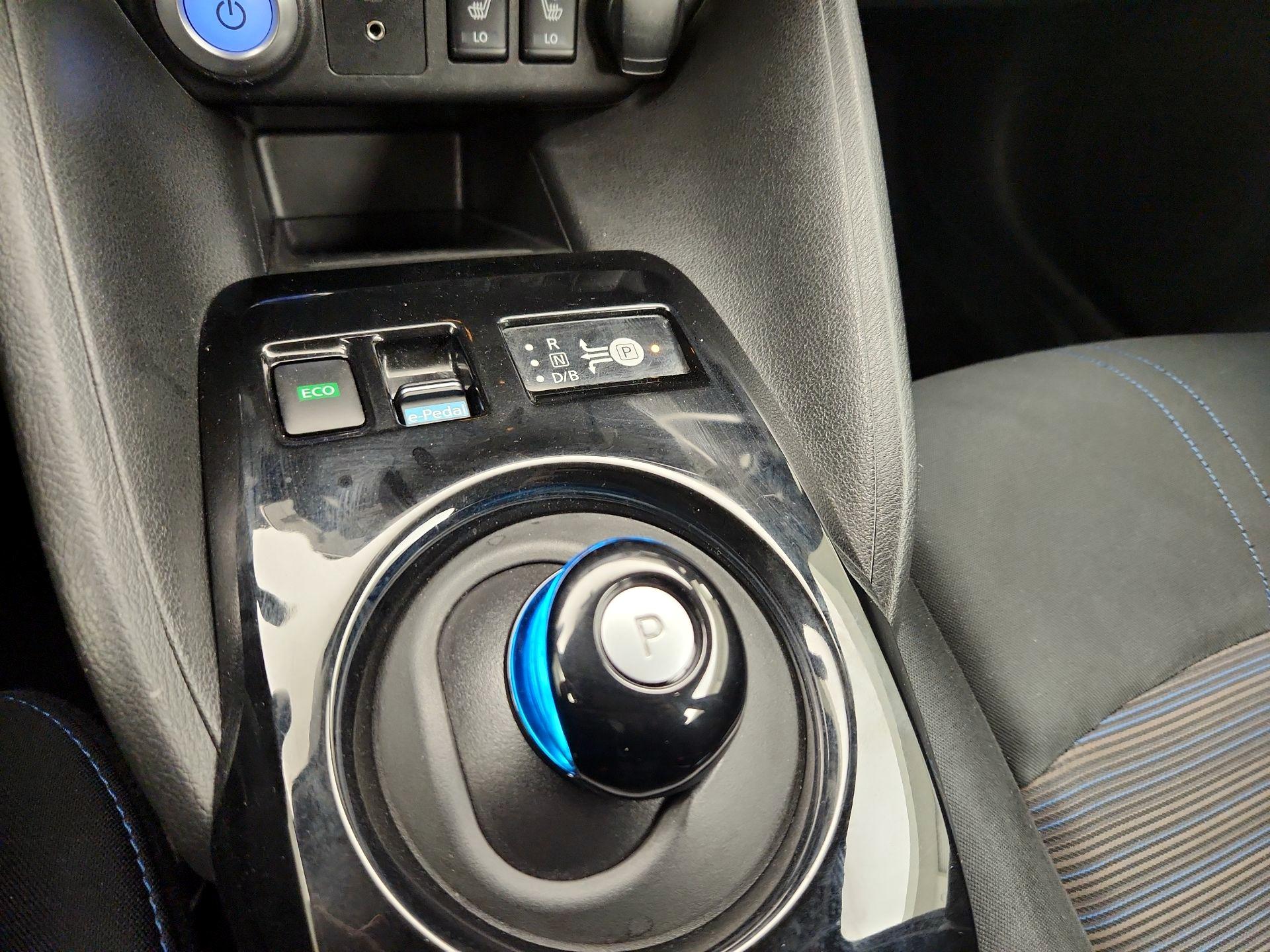 Thumbnail: 2019 Nissan Leaf - 18