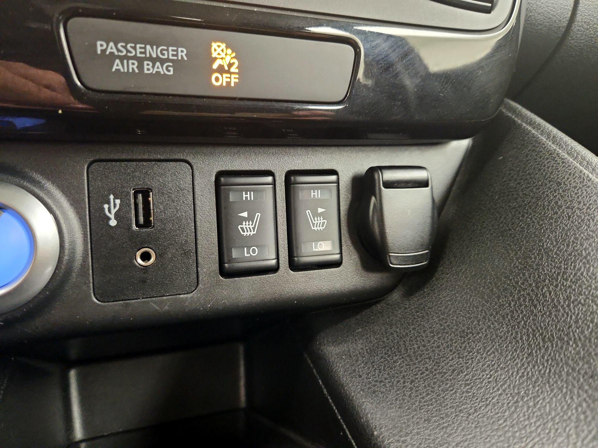Thumbnail: 2019 Nissan Leaf - 19