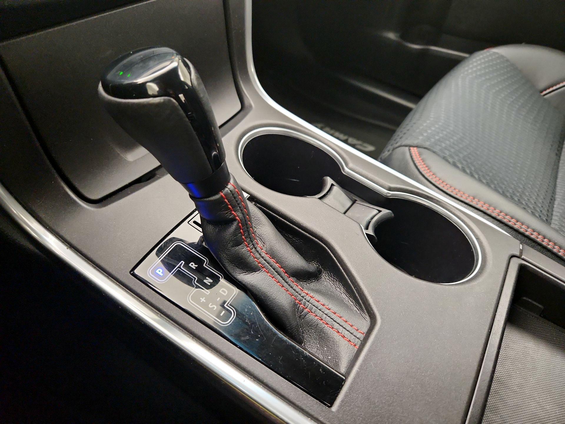 Thumbnail: 2015 Toyota Camry - 17