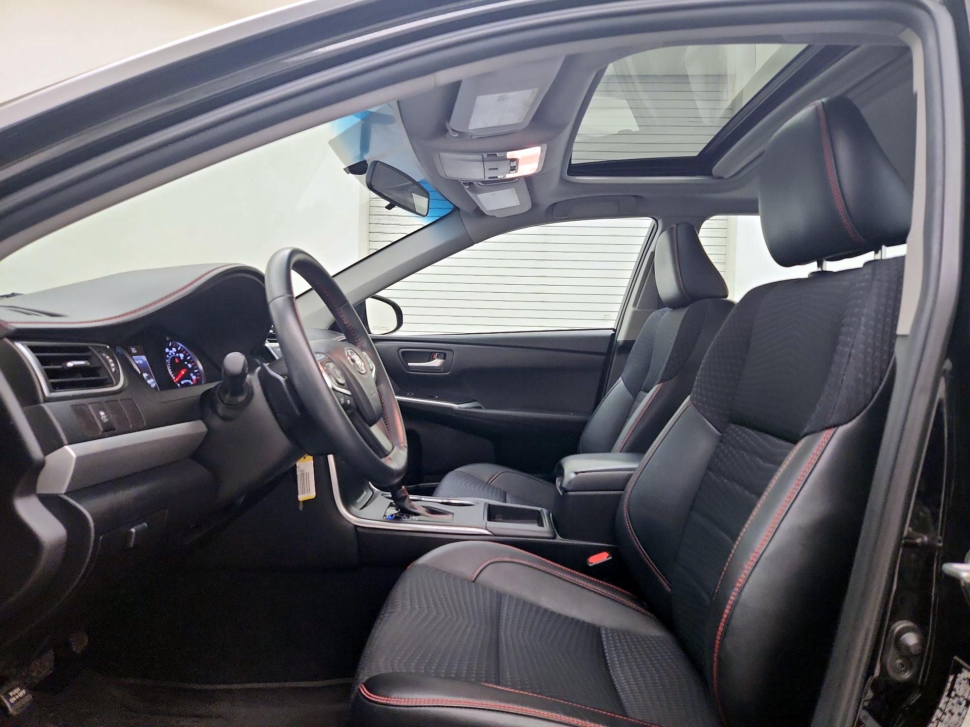 Thumbnail: 2015 Toyota Camry - 19