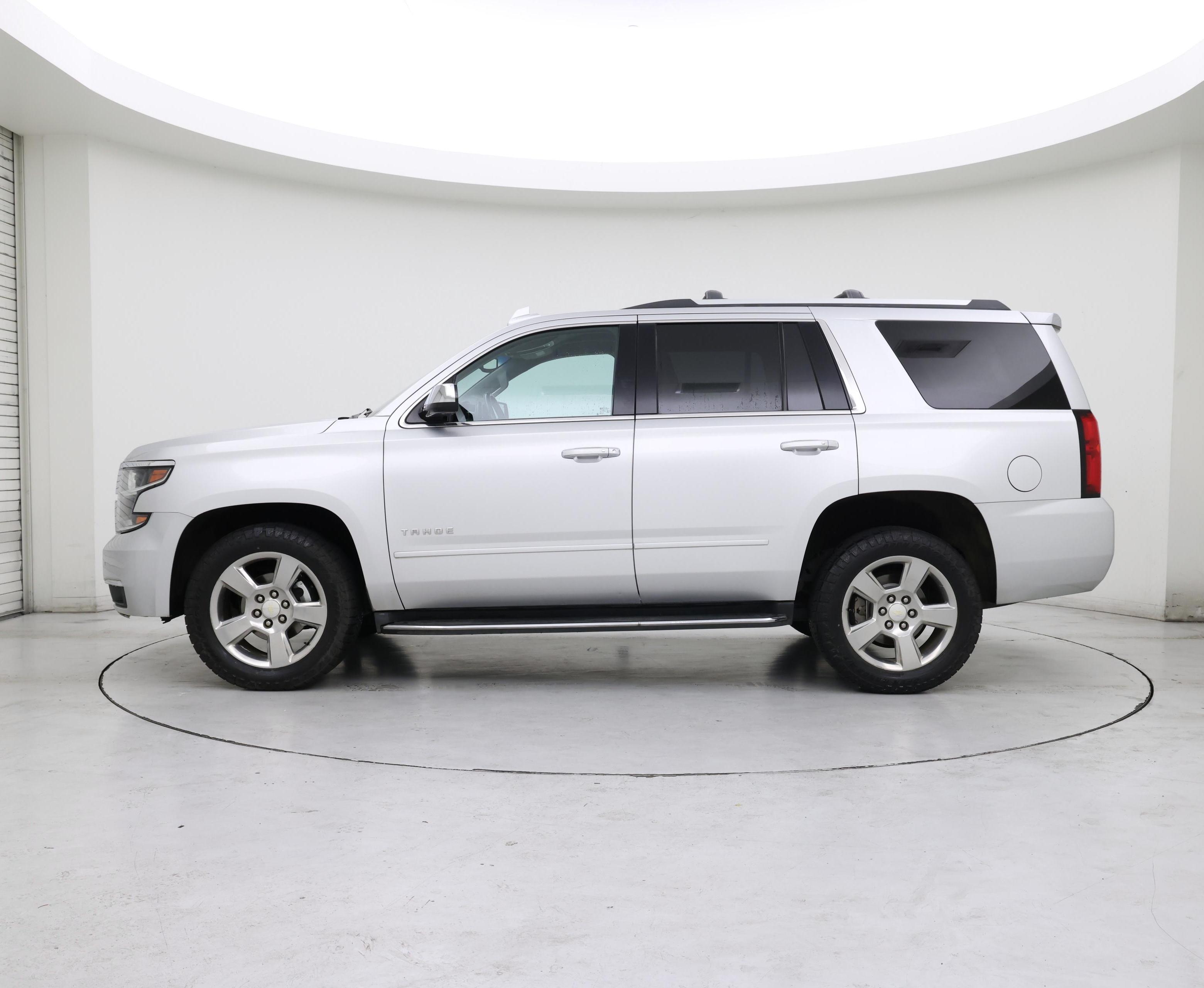 Thumbnail: 2018 Chevrolet Tahoe - 3