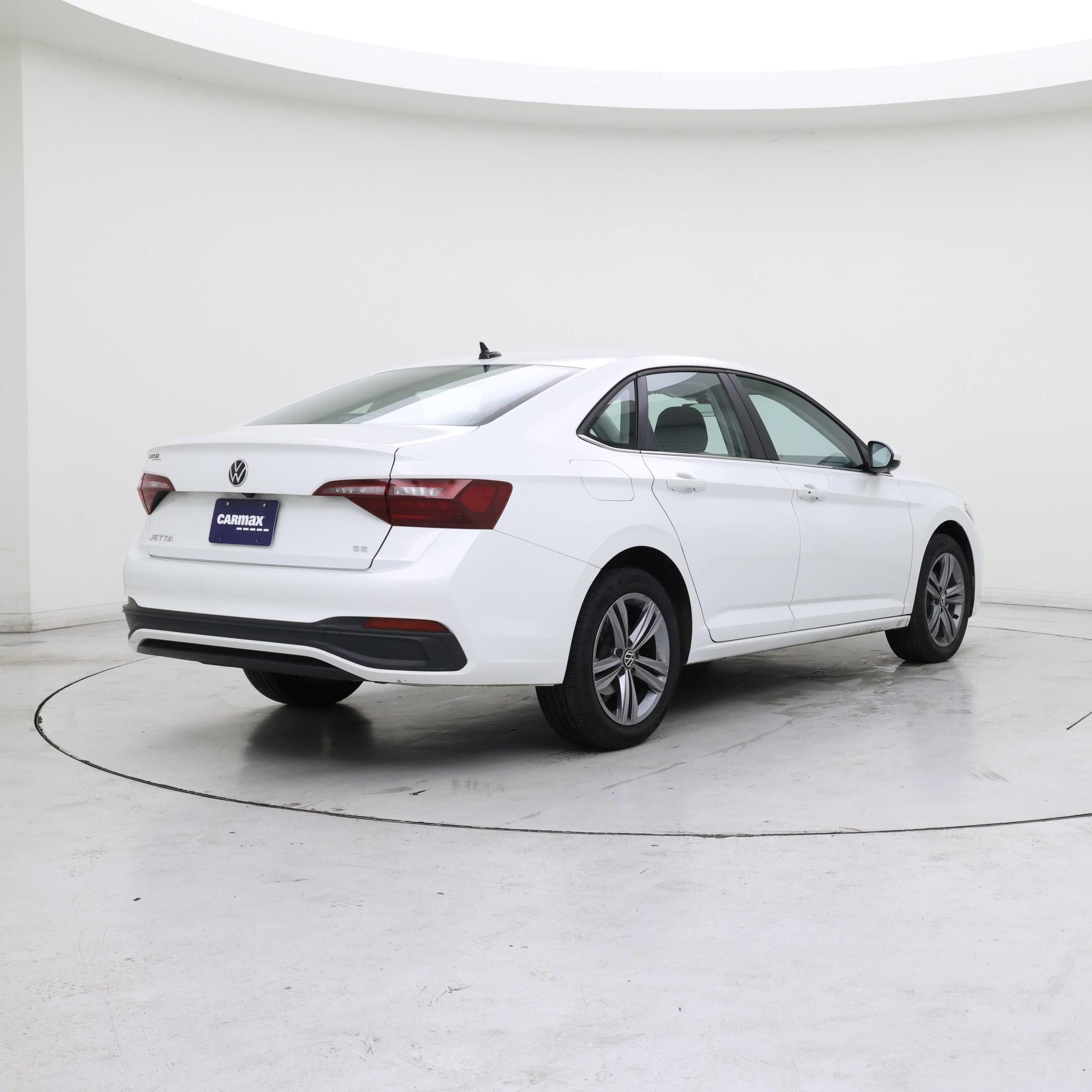 Thumbnail: 2024 Volkswagen Jetta - 8
