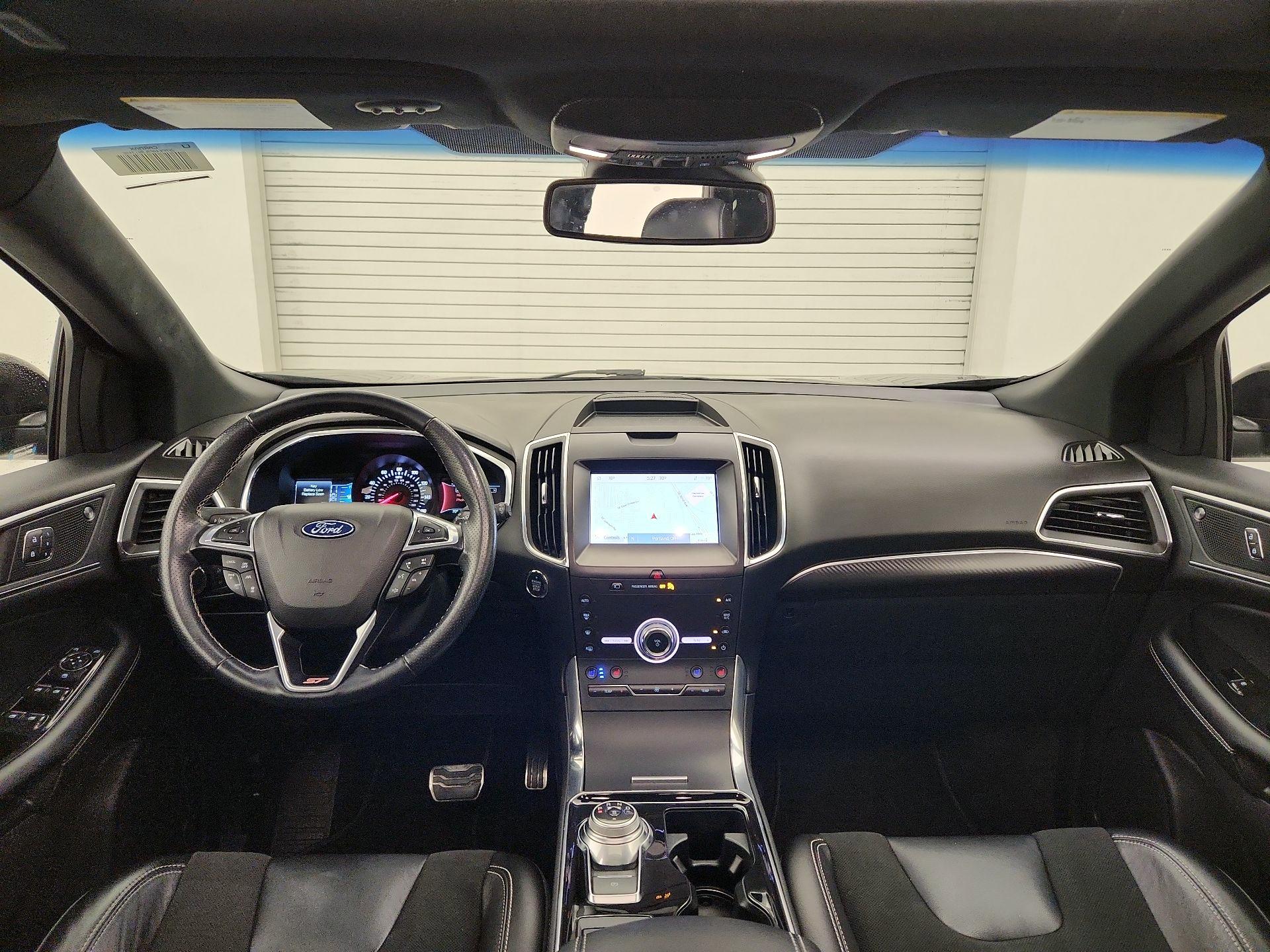 Thumbnail: 2020 Ford Edge - 9