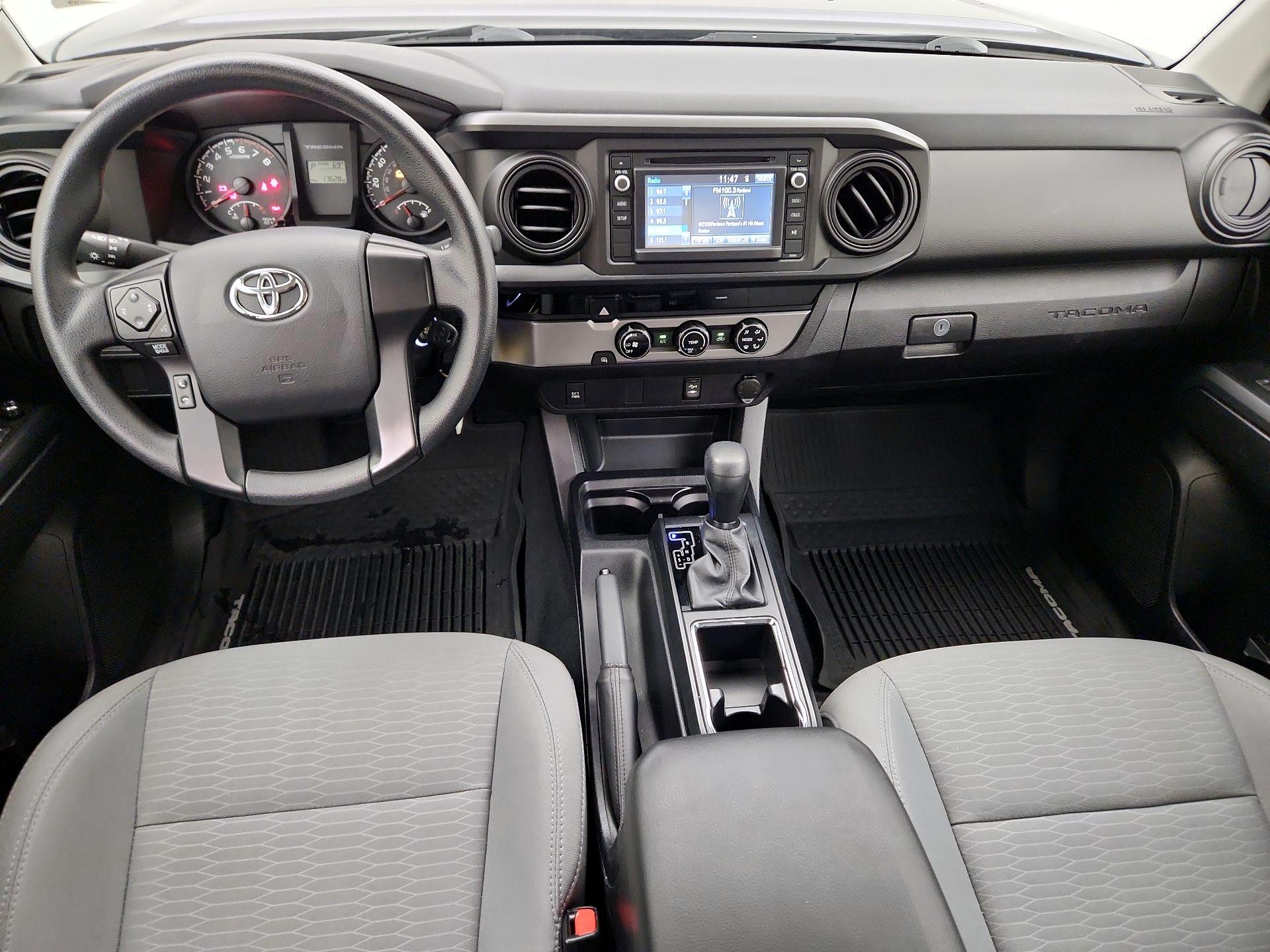 Thumbnail: 2017 Toyota Tacoma - 9