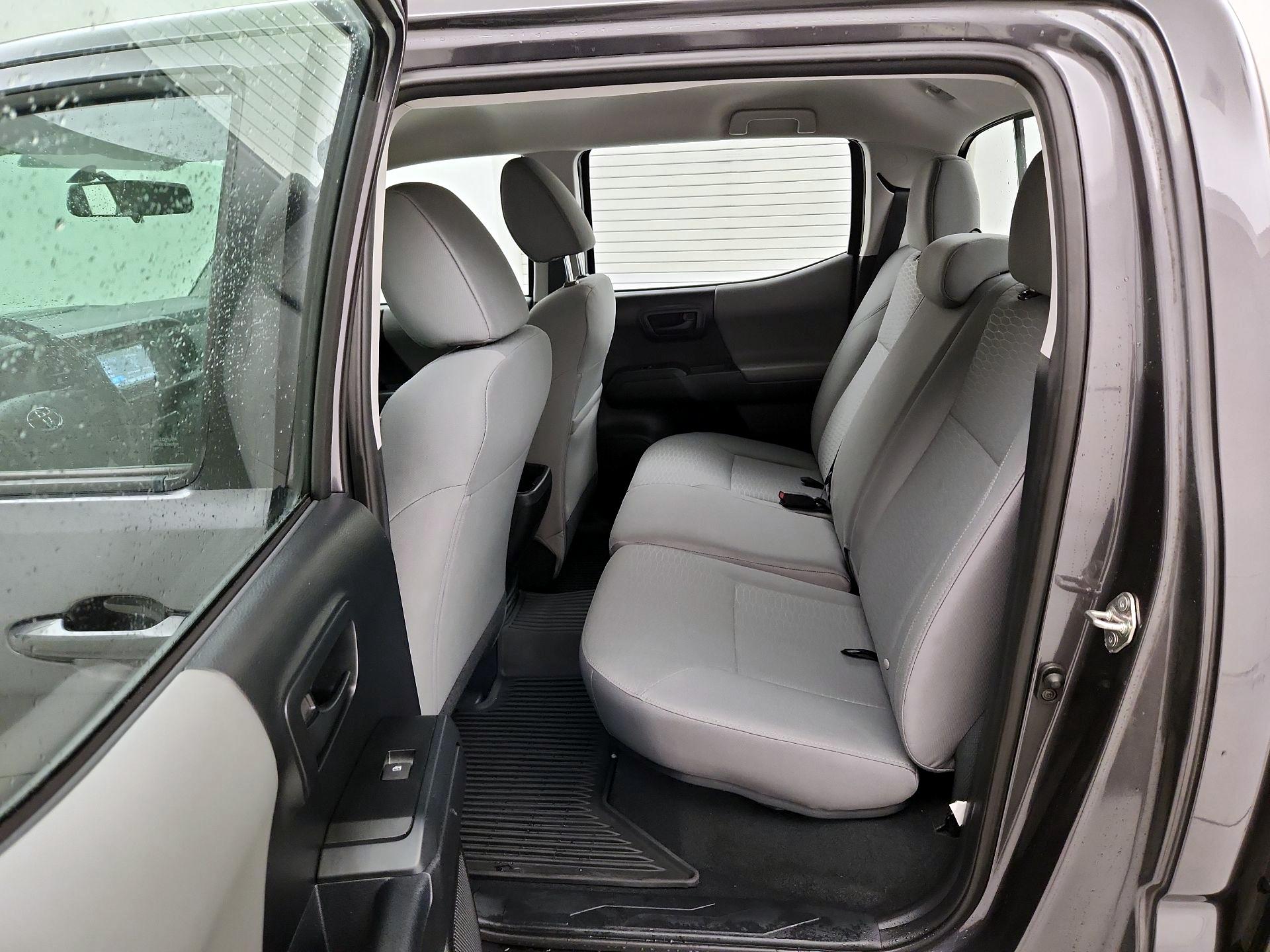 Thumbnail: 2017 Toyota Tacoma - 19