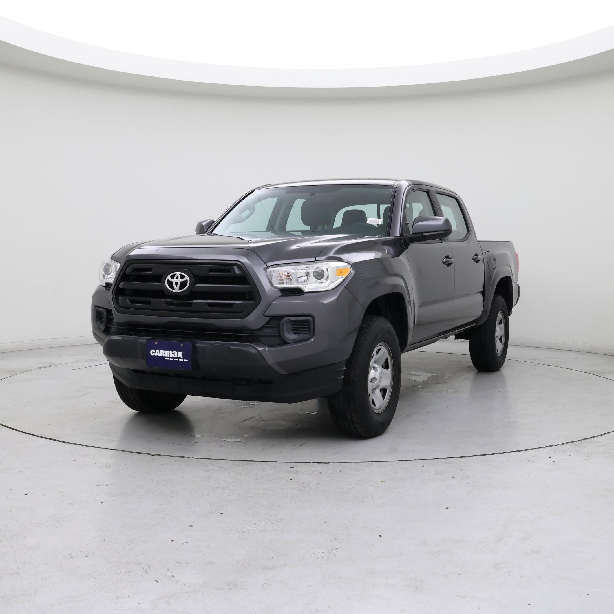 Thumbnail: 2017 Toyota Tacoma - 4