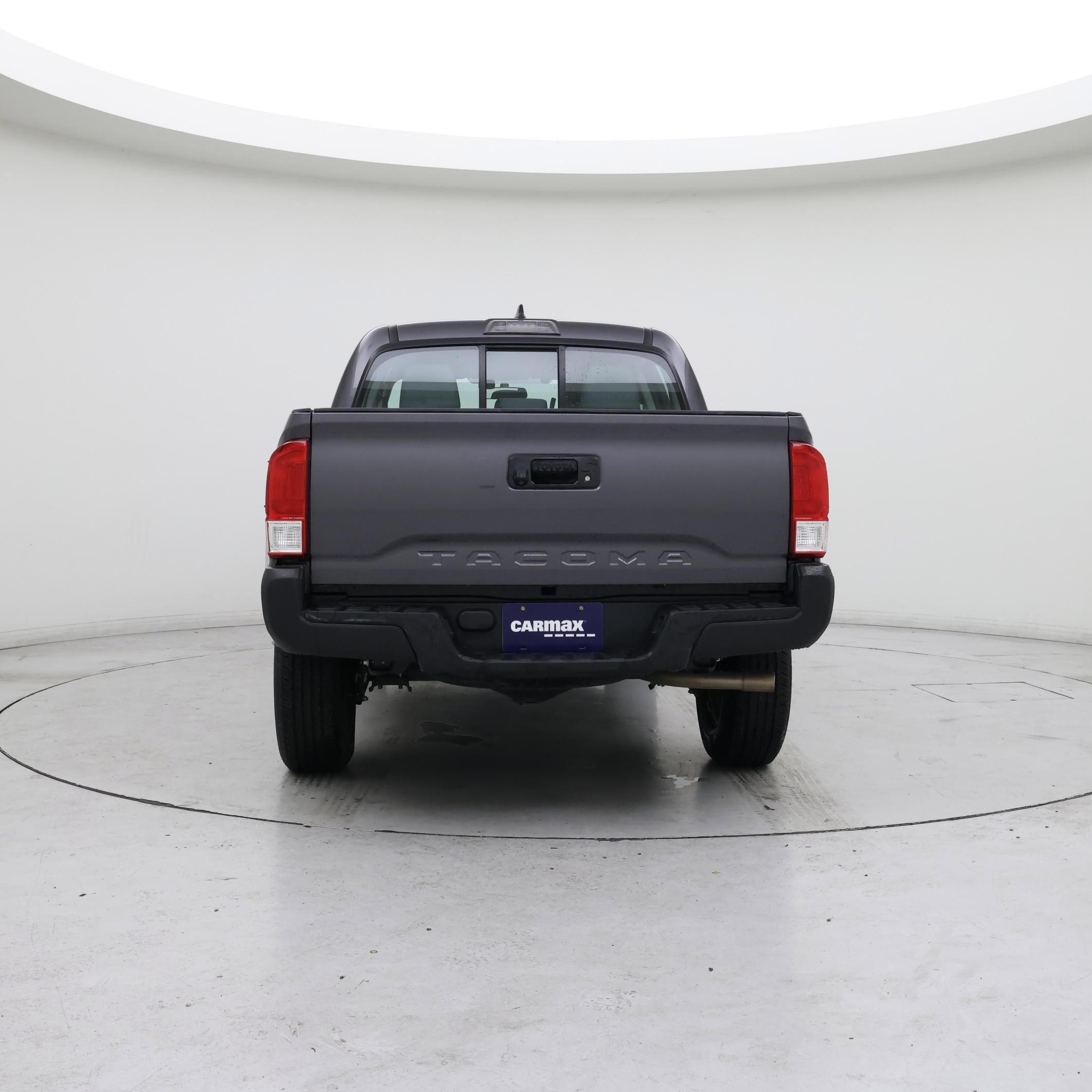 Thumbnail: 2017 Toyota Tacoma - 6