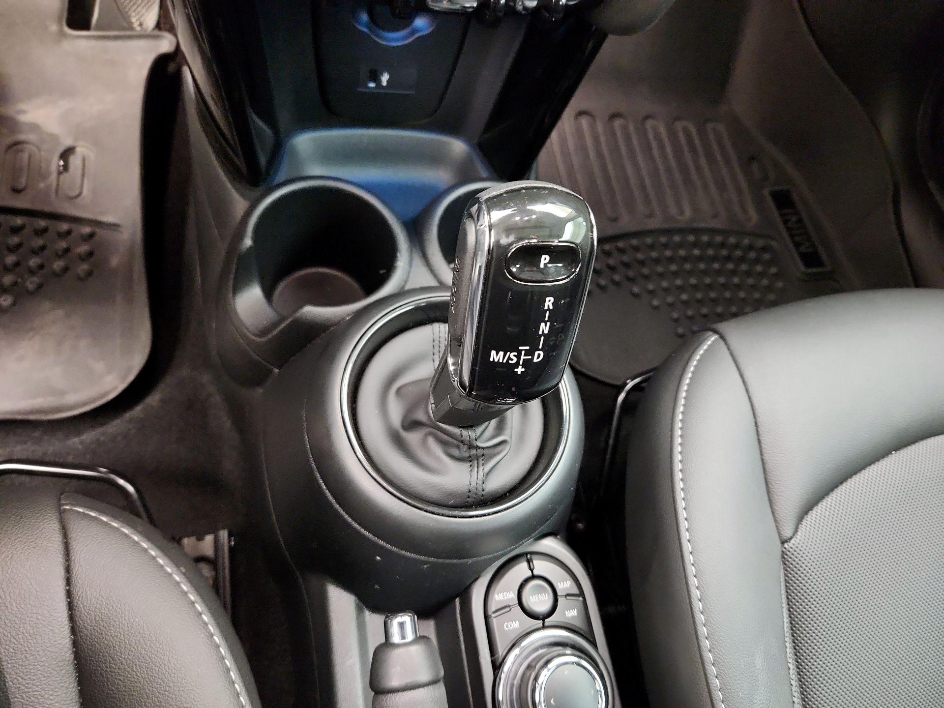 Thumbnail: 2023 MINI Cooper Hardtop - 18