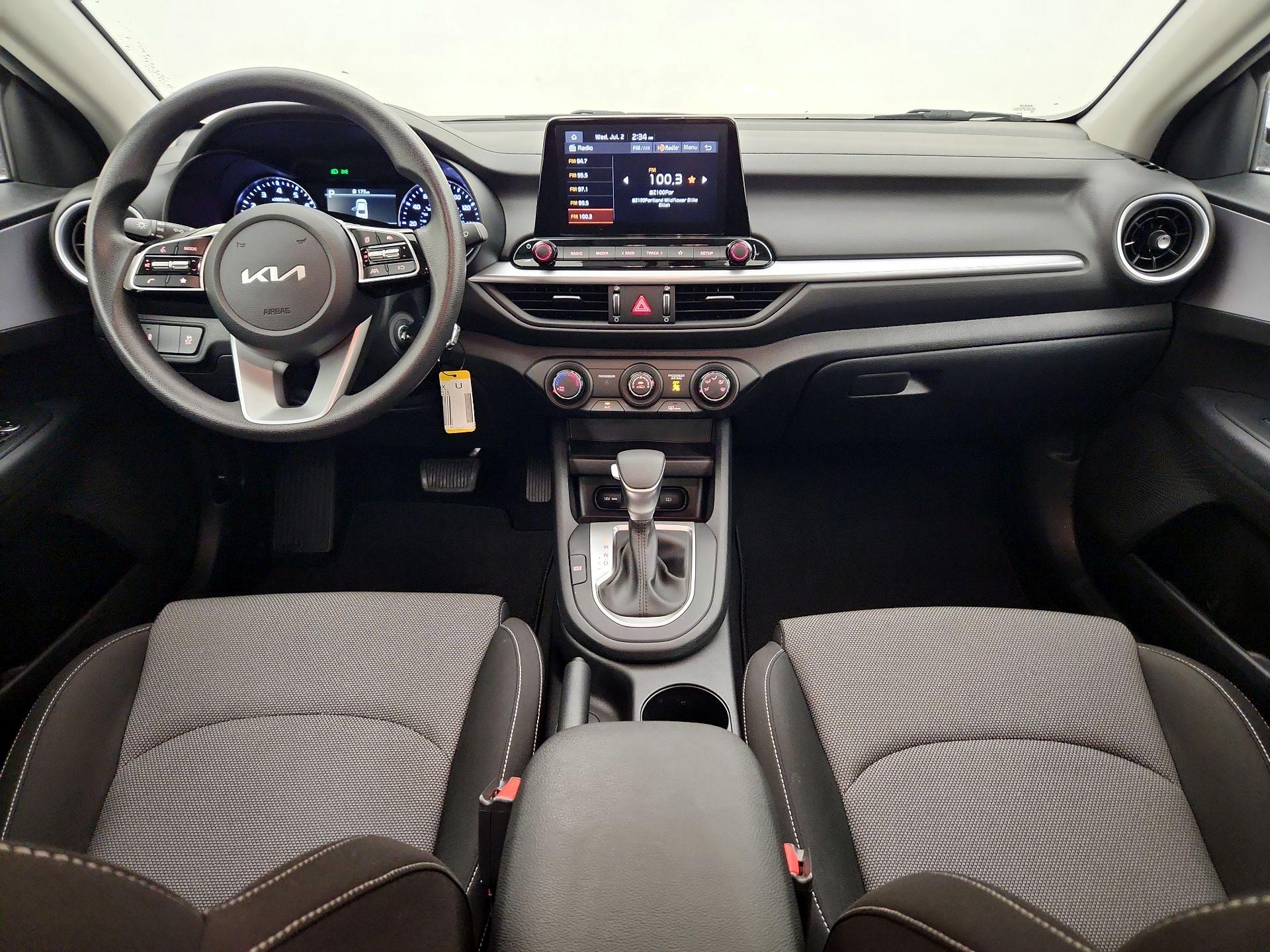 Thumbnail: 2024 Kia Forte - 9
