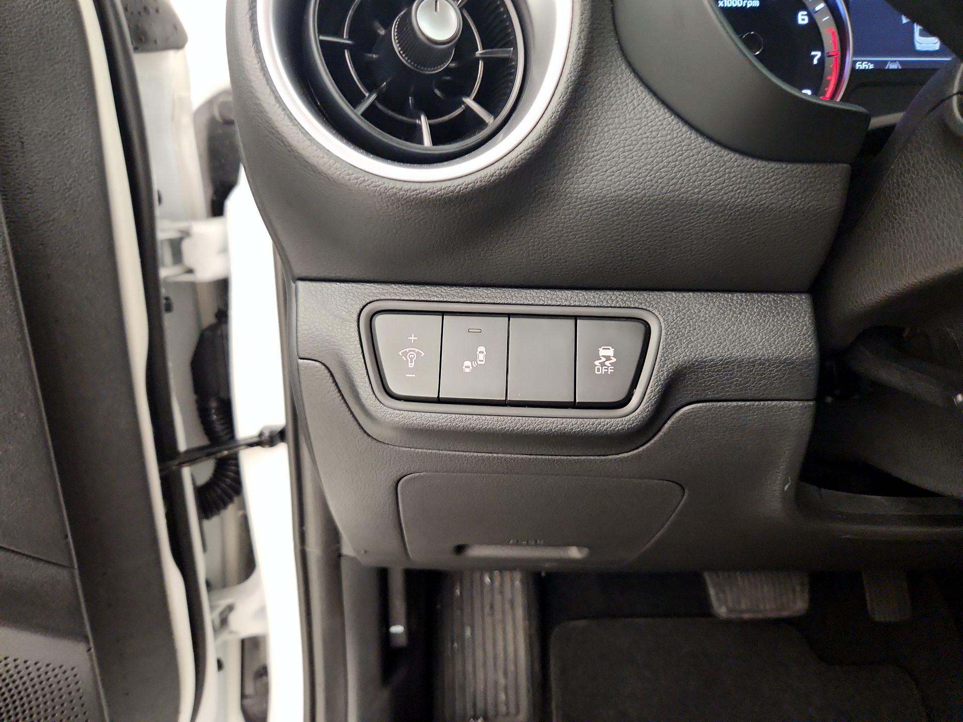 Thumbnail: 2024 Kia Forte - 13