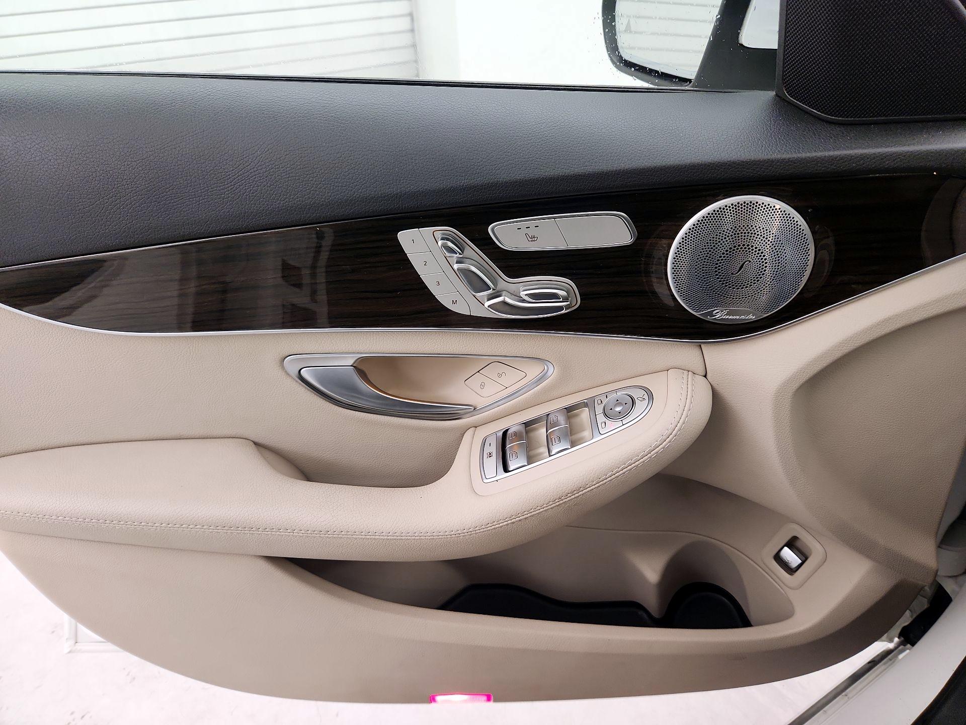 Thumbnail: 2019 Mercedes-Benz C-Class - 12