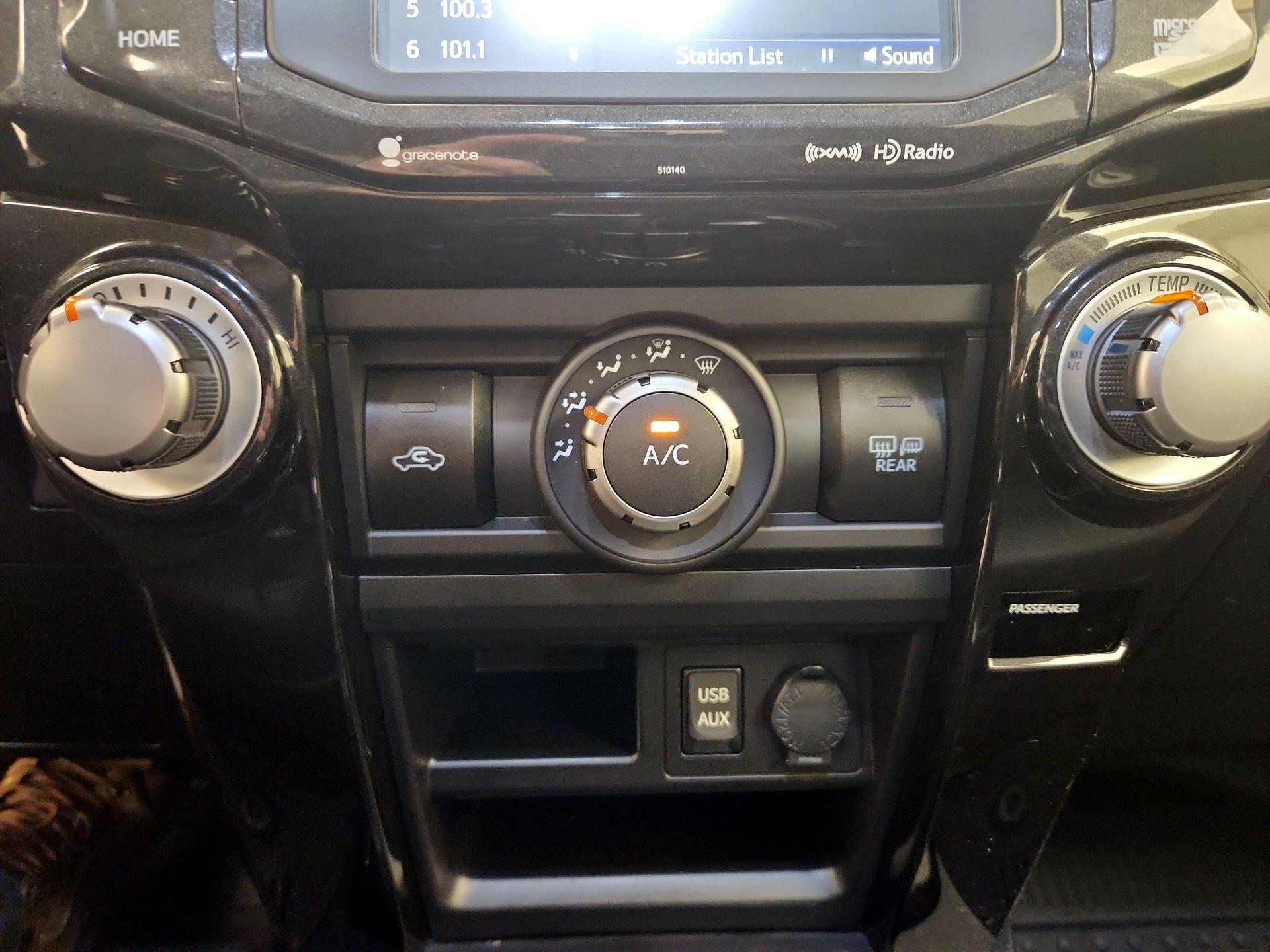 Thumbnail: 2018 Toyota 4Runner - 17