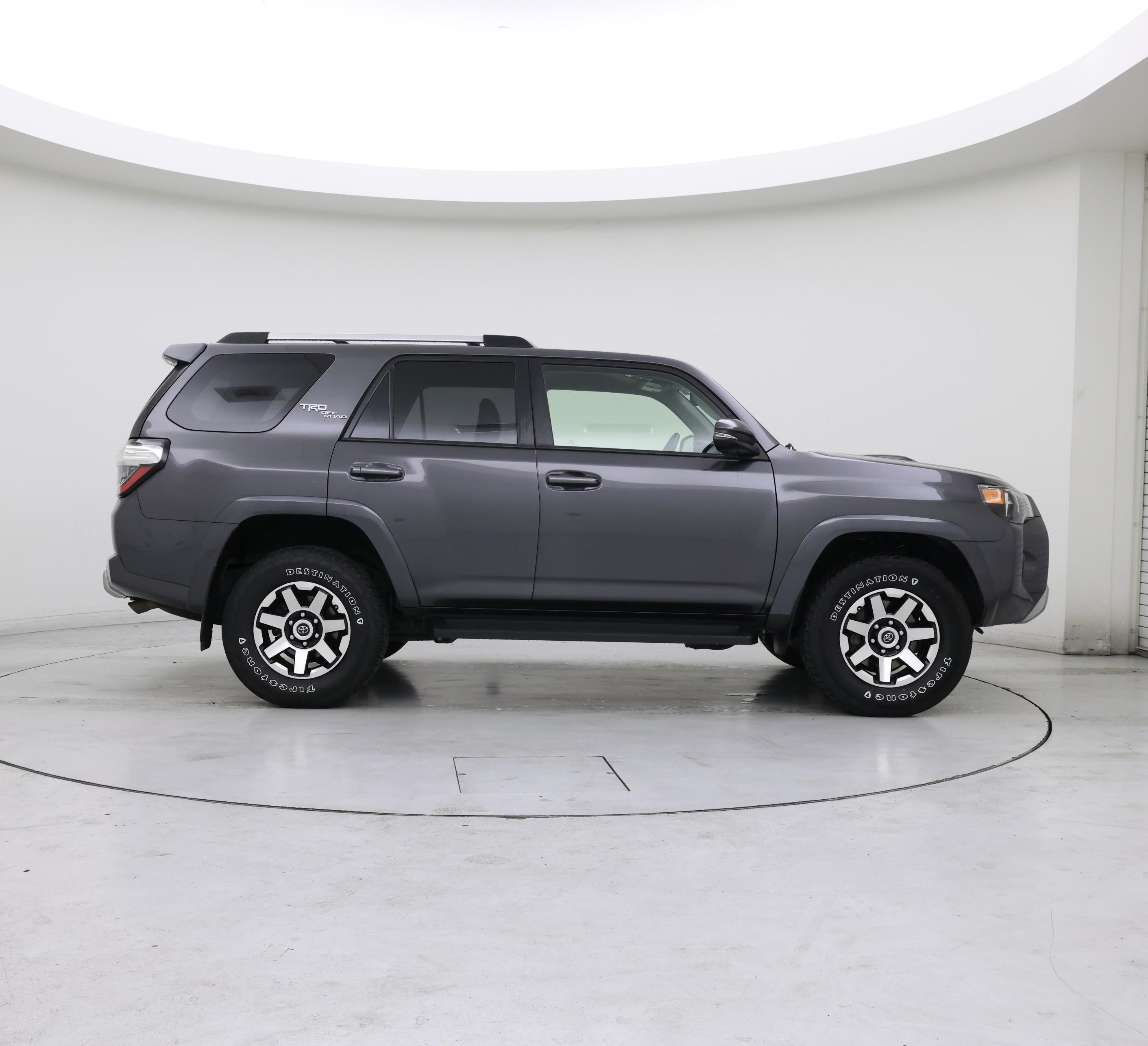 Thumbnail: 2018 Toyota 4Runner - 7