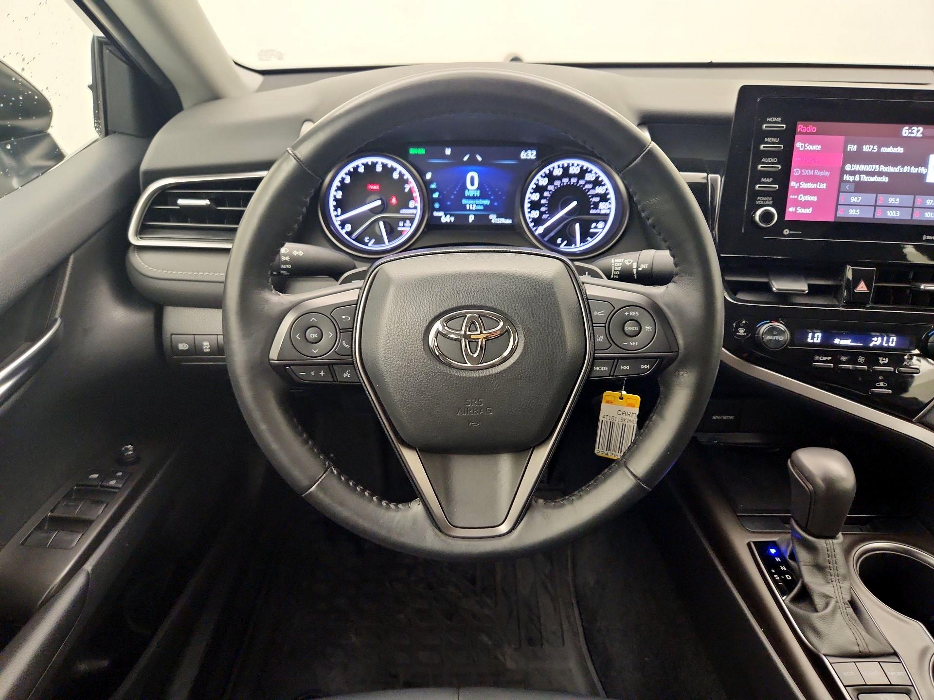 Thumbnail: 2022 Toyota Camry - 10