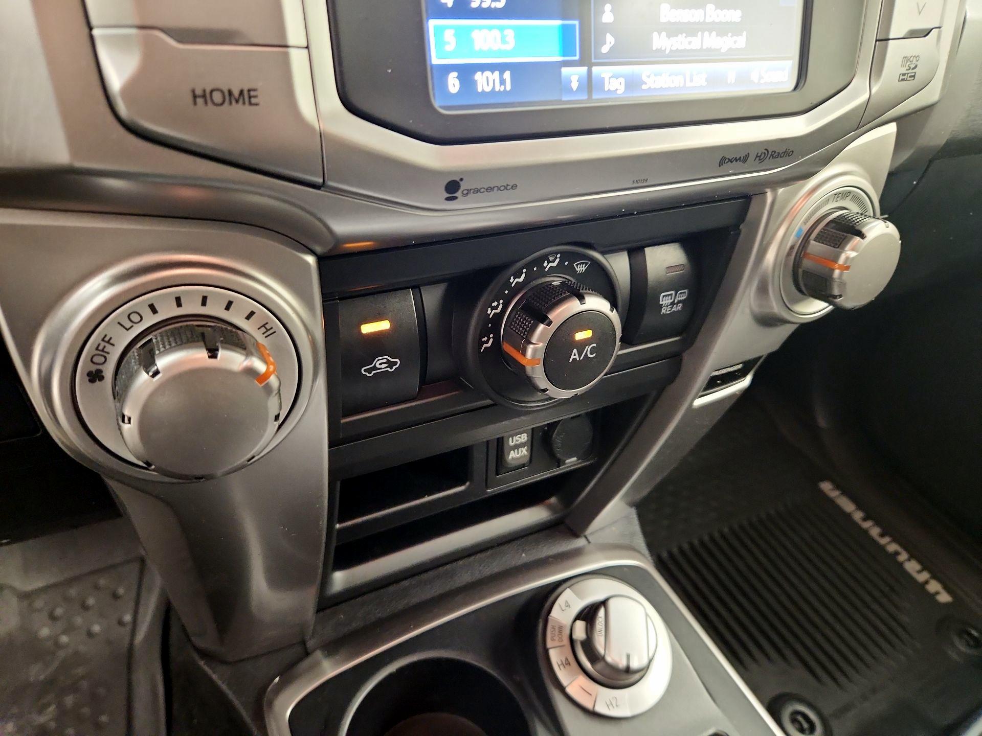 Thumbnail: 2018 Toyota 4Runner - 17
