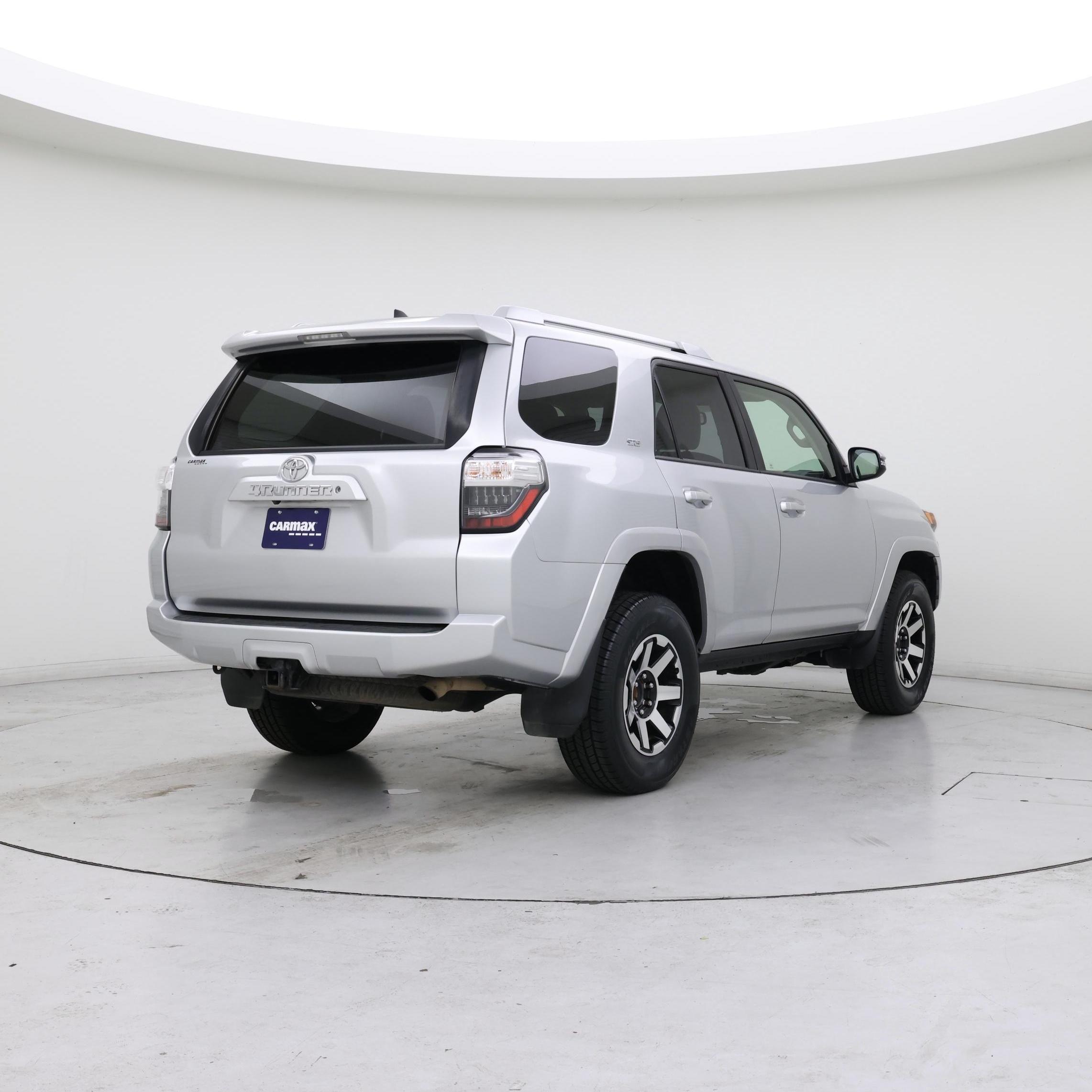 Thumbnail: 2018 Toyota 4Runner - 8