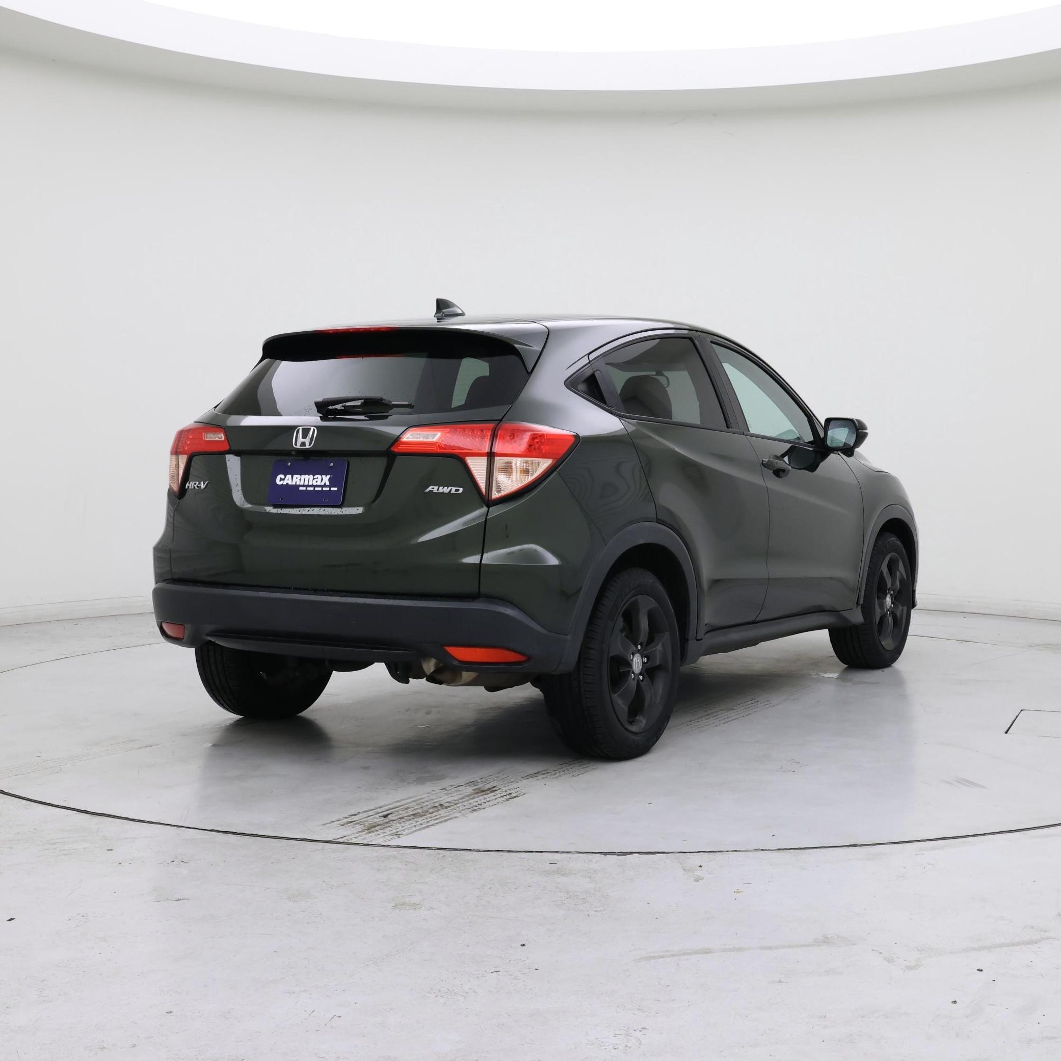 Thumbnail: 2016 Honda HR-V - 8