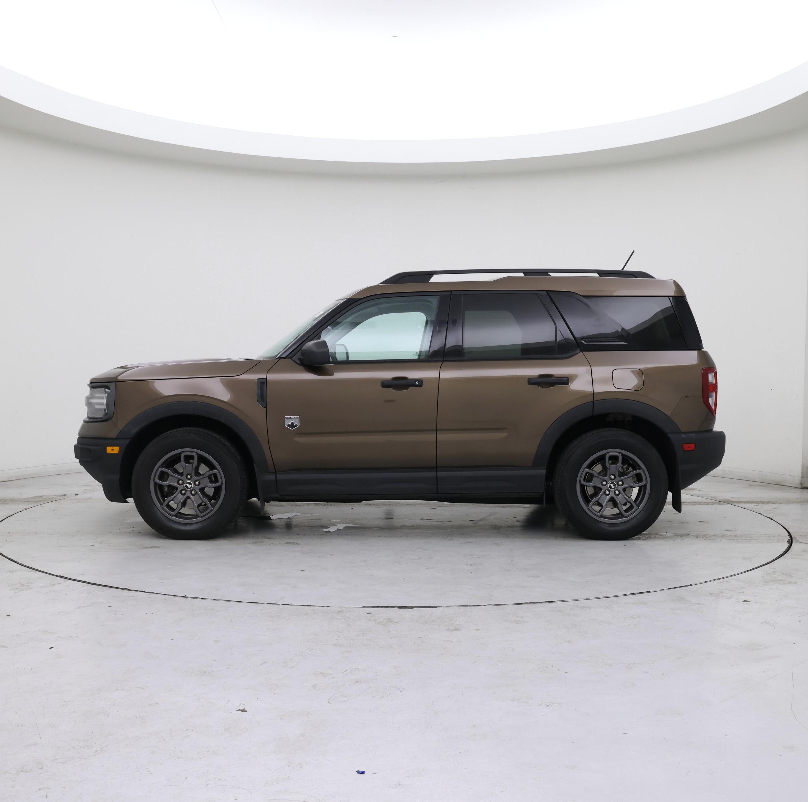 Thumbnail: 2022 Ford Bronco Sport - 3