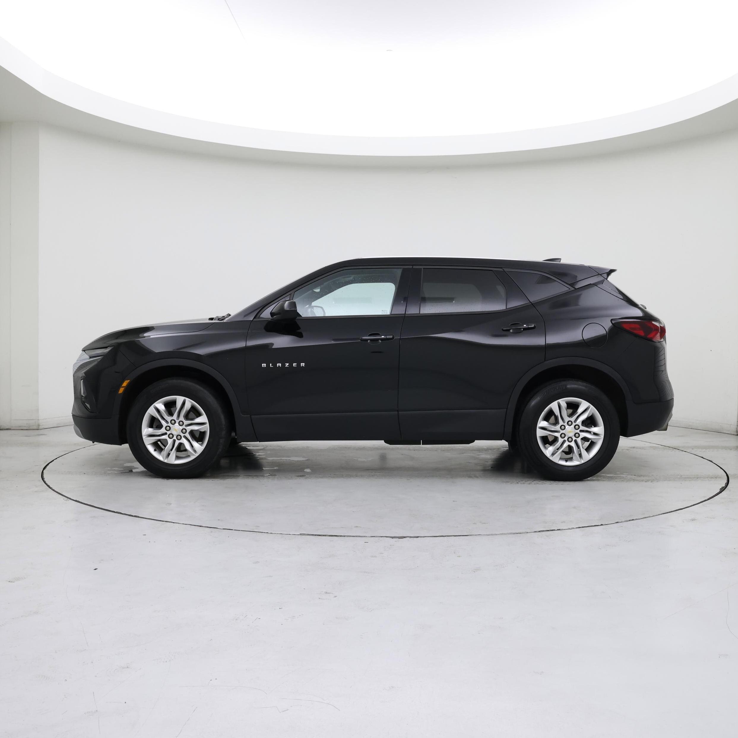Thumbnail: 2019 Chevrolet Blazer - 3