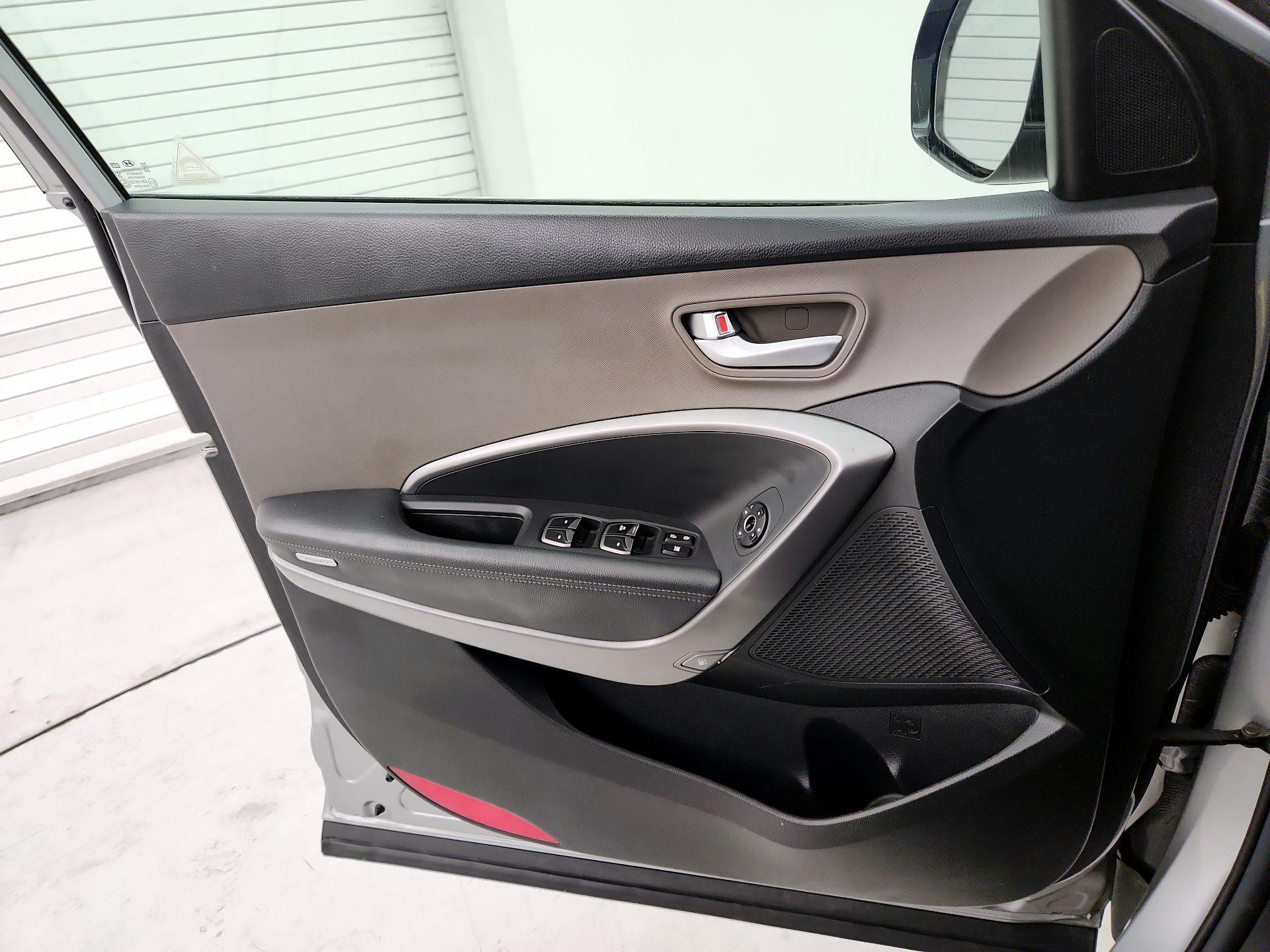 Thumbnail: 2014 Hyundai Santa Fe - 12