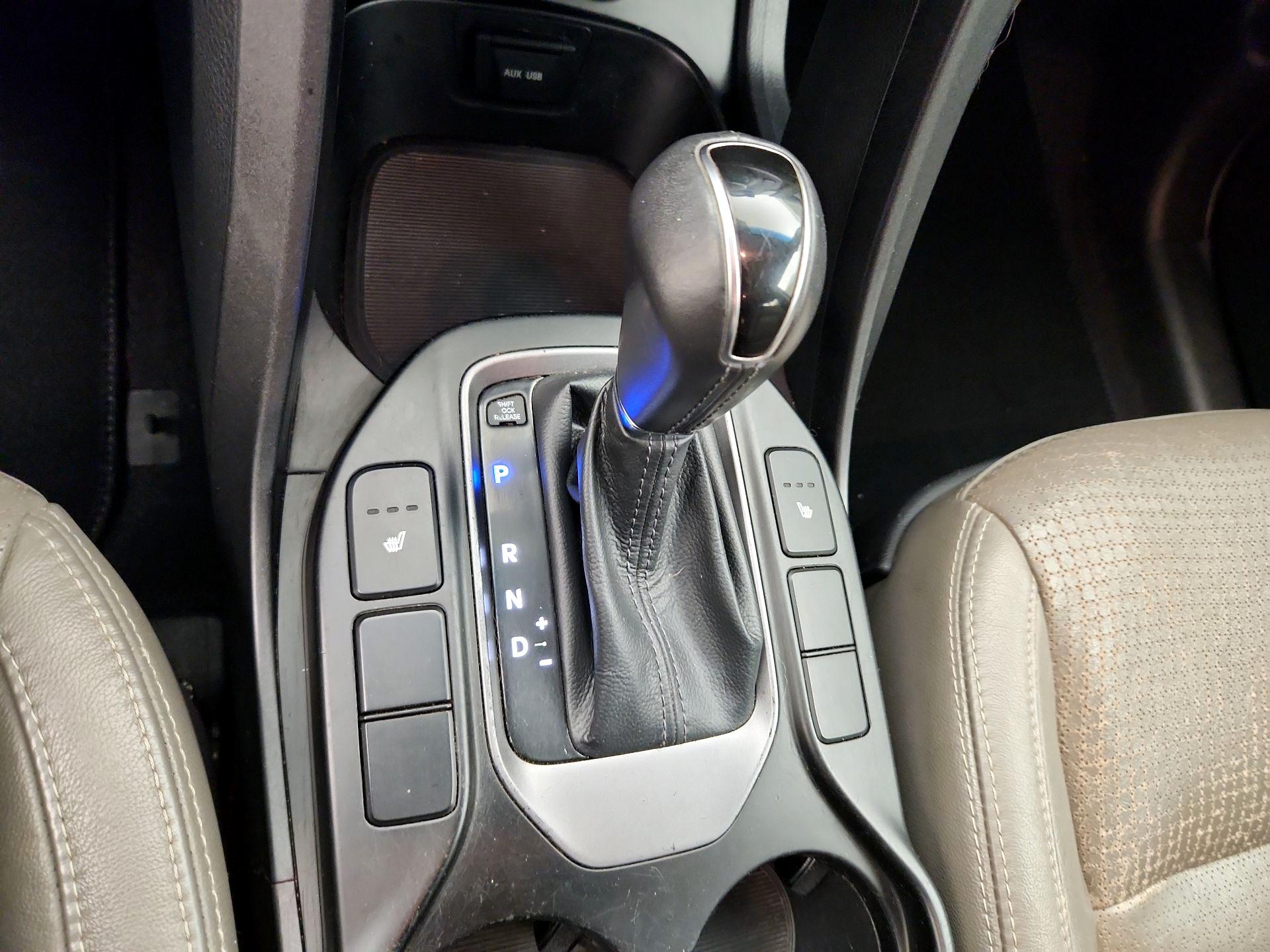 Thumbnail: 2014 Hyundai Santa Fe - 17