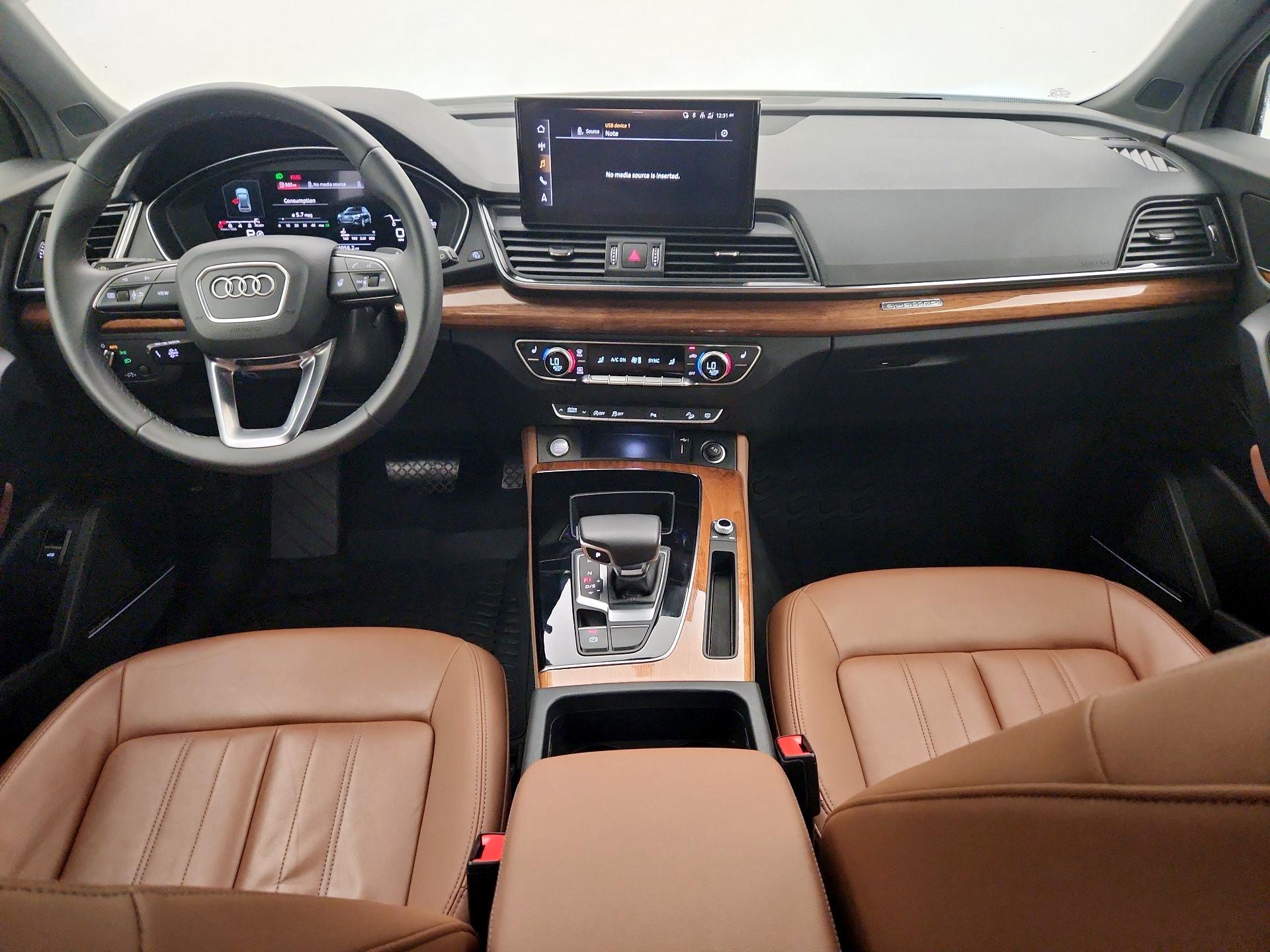 Thumbnail: 2022 Audi Q5 - 9