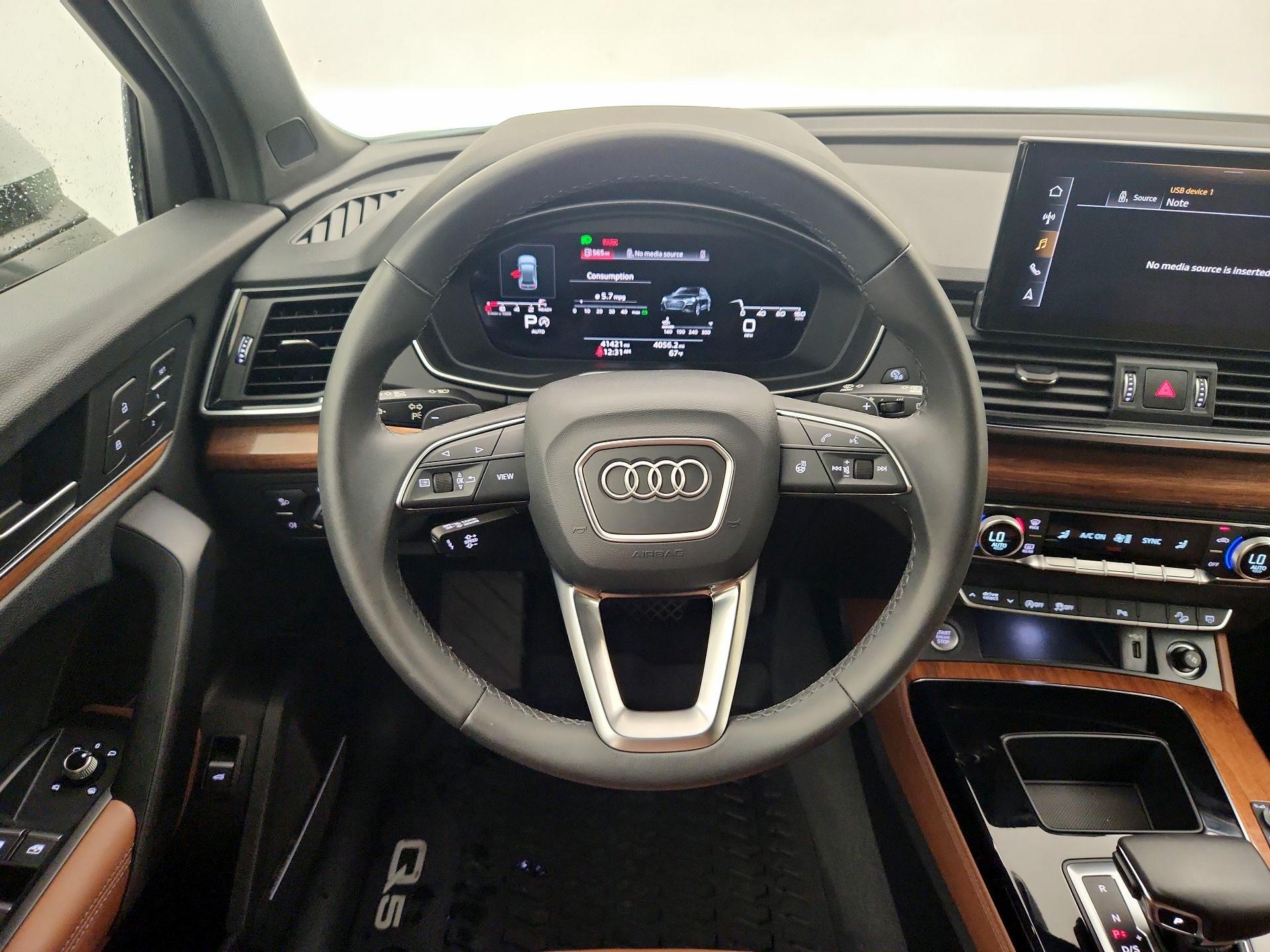 Thumbnail: 2022 Audi Q5 - 10