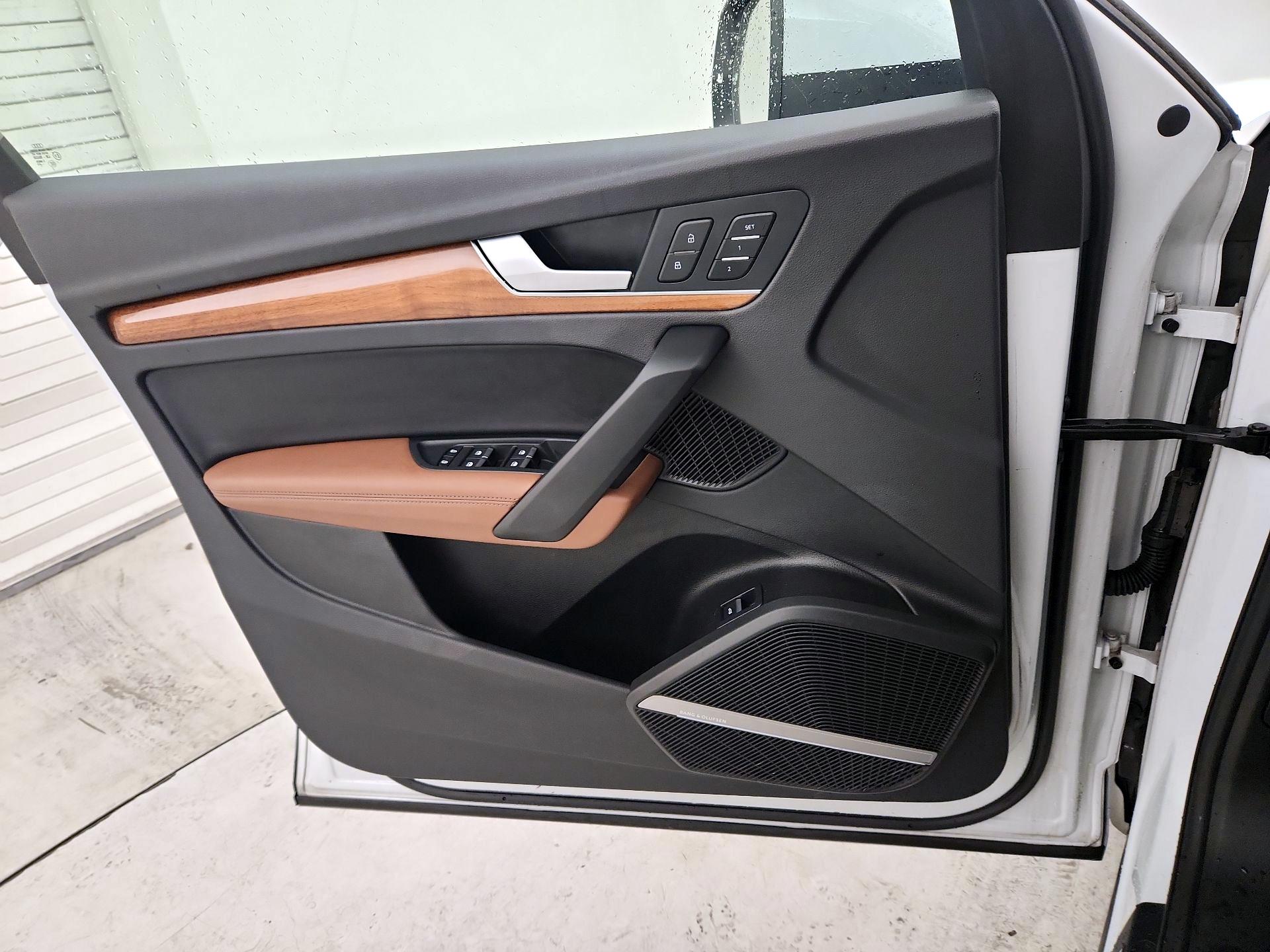 Thumbnail: 2022 Audi Q5 - 12