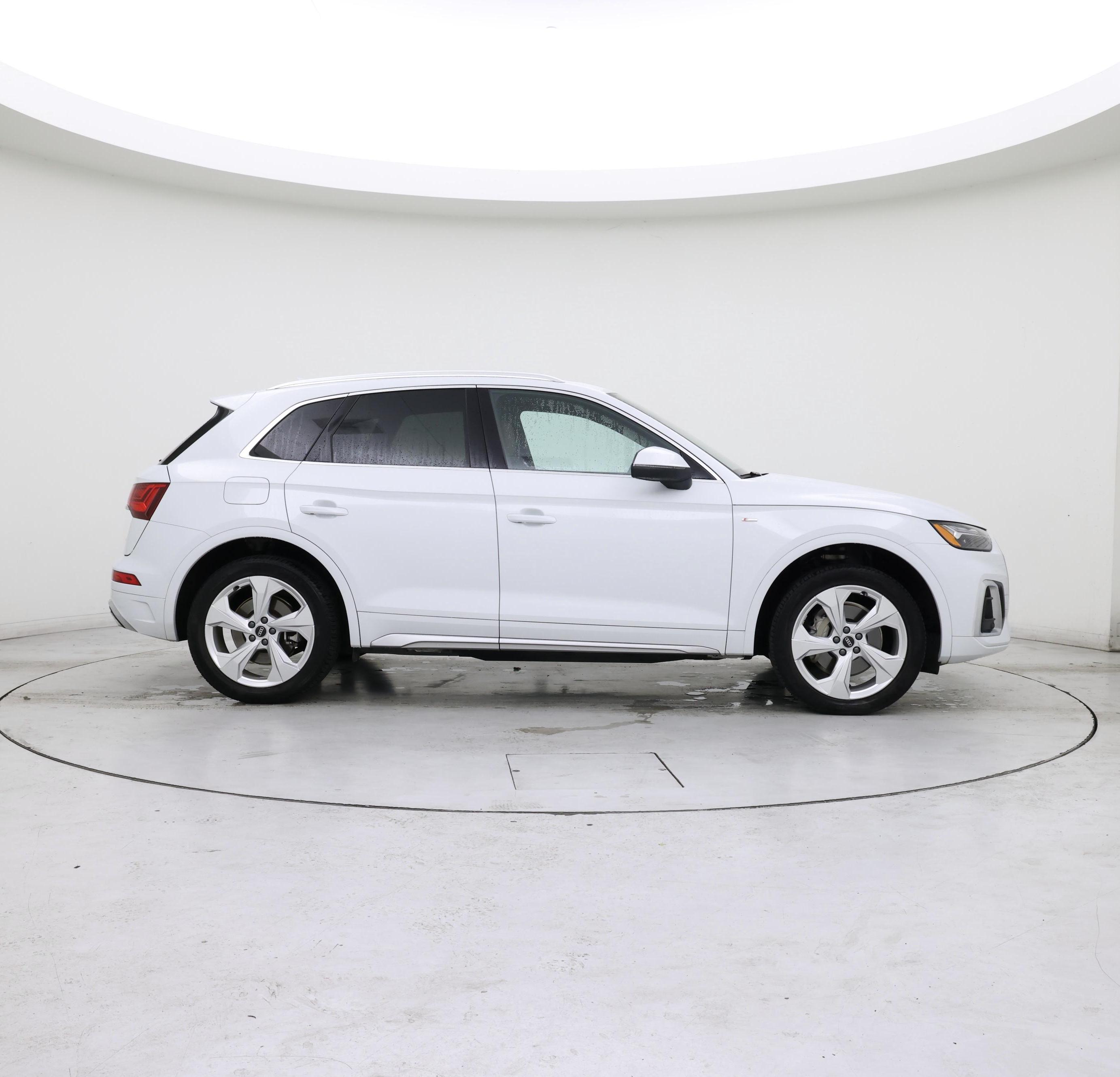 Thumbnail: 2022 Audi Q5 - 7