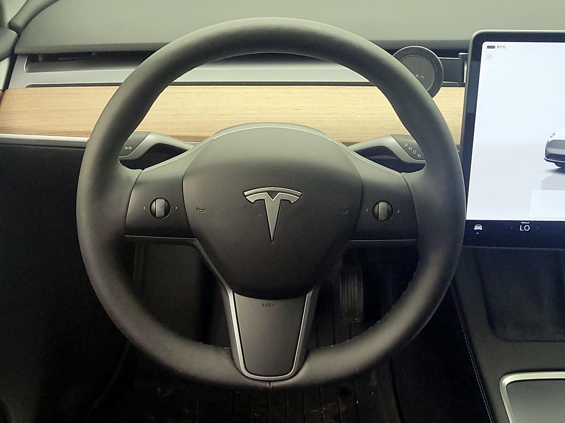 Thumbnail: 2023 Tesla Model Y - 10